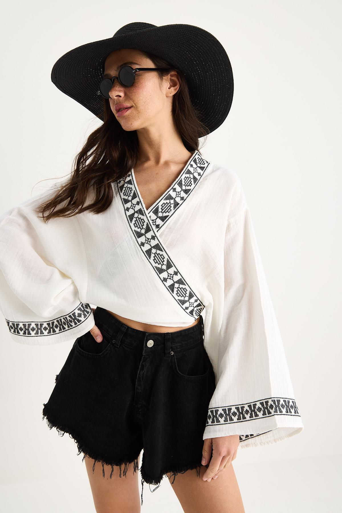 Kadın Nakış İşlemeli Bağlama Detaylı Geniş Kollu Müslin Kimono Bluz 7014 60283386 - Beyaz