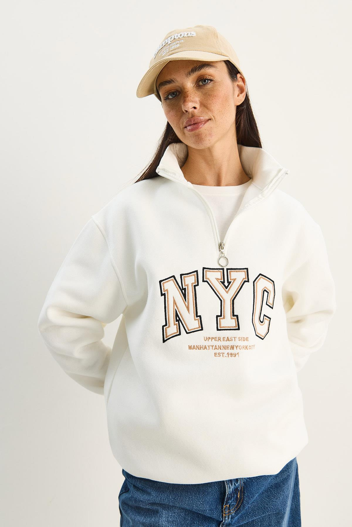 Kadın NYC Nakış İşlemeli Yakası Fermuarlı Üç İplik Şardonlu Oversize Sweatshirt 60283767 - Beyaz SWEATSHİRT modelleri