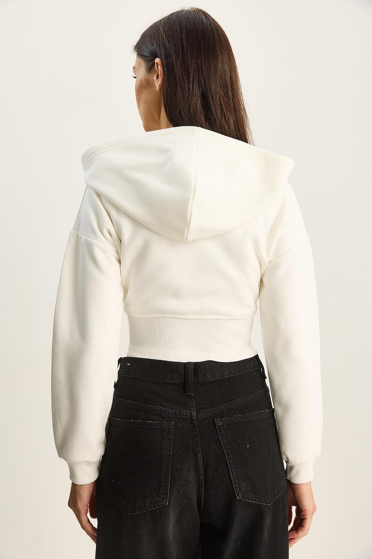 Kadın NYC Nakışlı Üç İplik Şardonlu Kapüşonlu Crop Hırka 6942 60283794 - Beyaz HIRKA modelleri