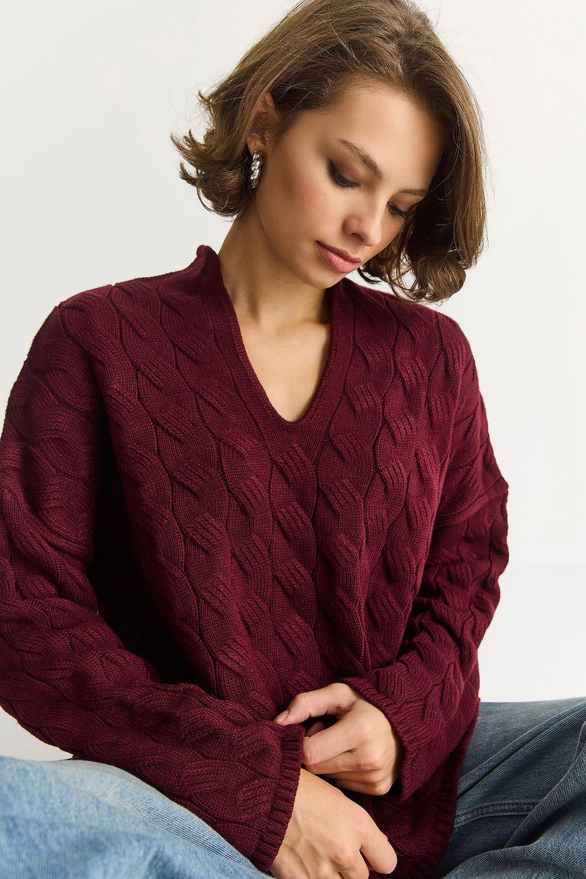 Kadın Oval Yaka Saç Örgü Oversize Triko Kazak TK241277 60284091 - Bordo KAZAK modelleri