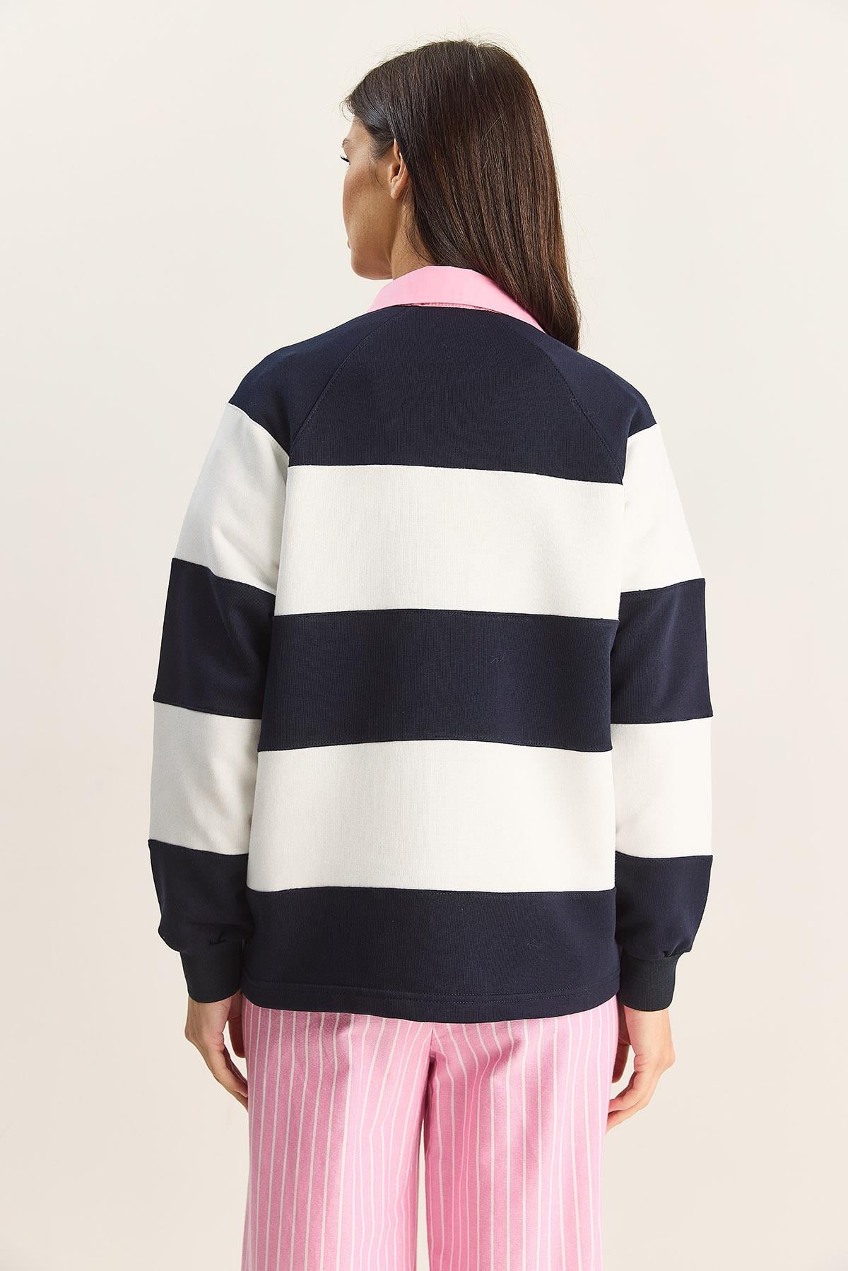 Kadın Polo Yaka Nakışlı Çizgili Sweatshirt 8658 60283852 - Lacivert-Beyaz SWEATSHİRT modelleri