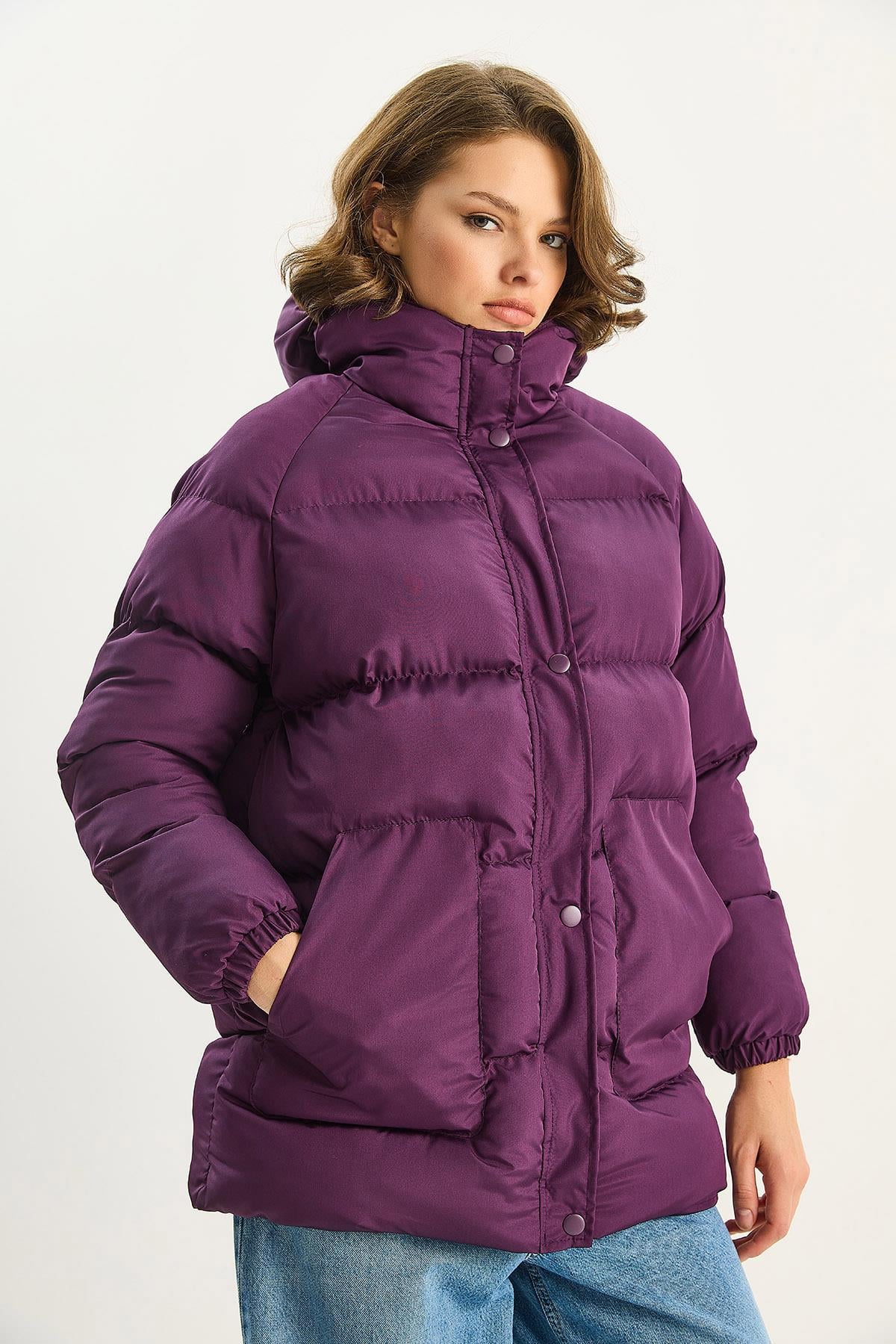 Kadın Regular Fit Kapüşonlu Fermuarlı Astarlı Cepli Şişme Mont 1400 60283685 - Mor DIŞ GİYİM modelleri