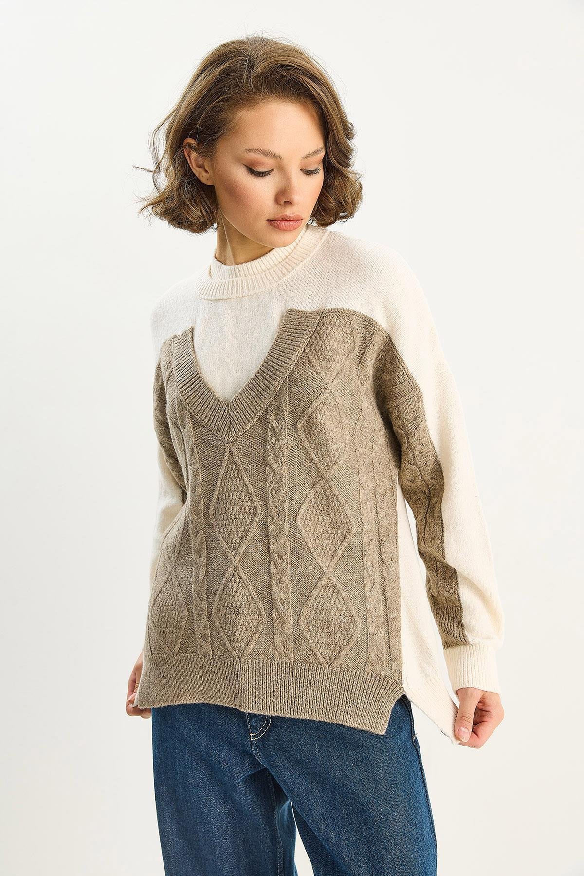 Kadın Renk Bloklu Oversize Triko Kazak TK251078 60283721 - Krem-Vizon KAZAK modelleri