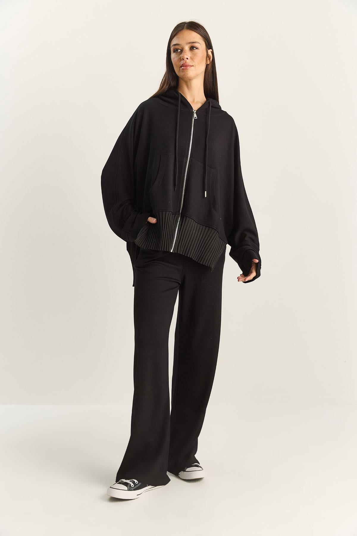 Kadın Ribanalı Oversize Kapüşonlu Fermuarlı Sweat Geniş Paça Comfort Pantolon Takım 4038 60283855 - Siyah ALT - ÜST TAKIM modelleri