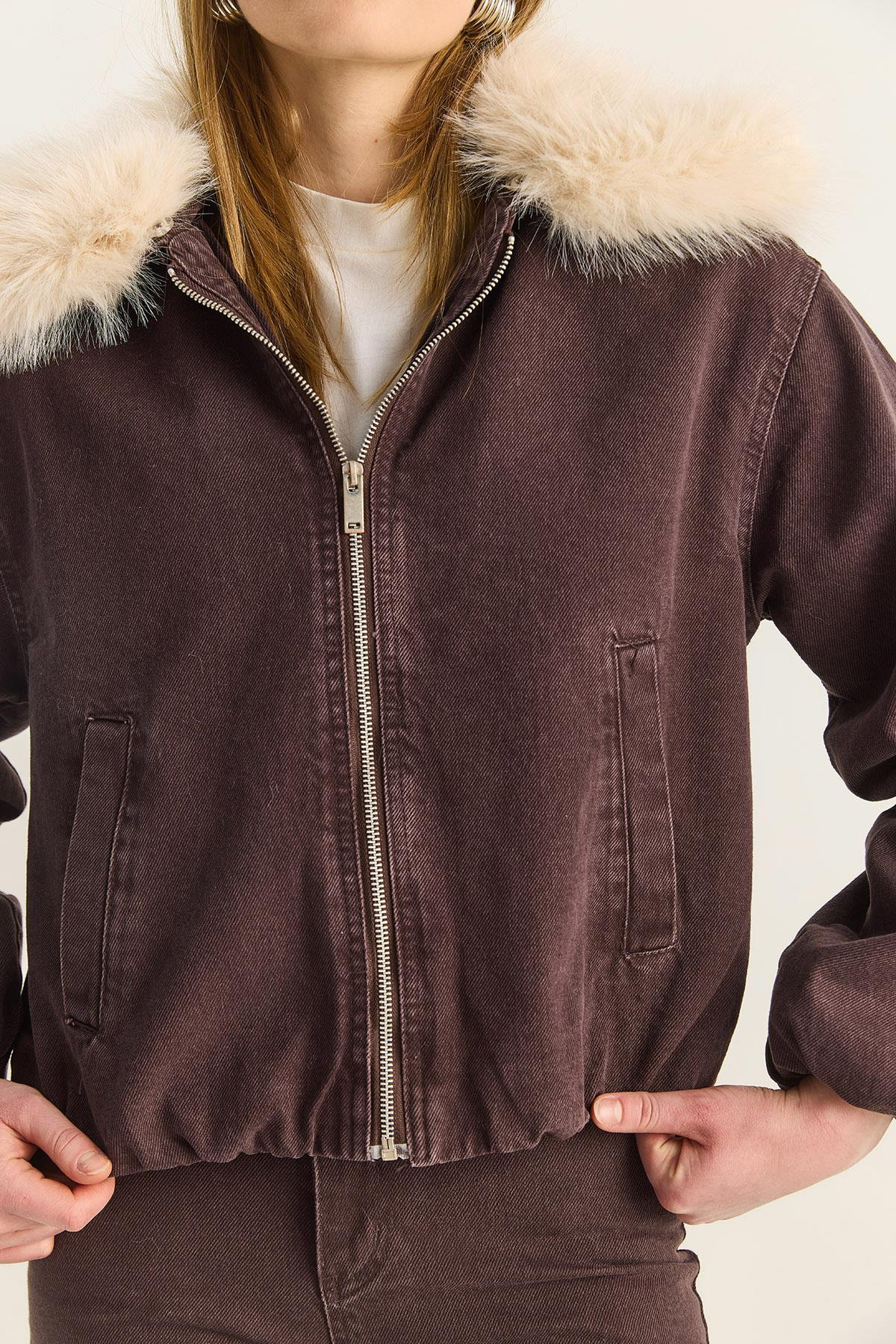Kadın Seyyar Suni Kürk Yaka Astarlı Cep Detaylı Denim Bomber Ceket Pantolon Takım 6058 60283898 - Kahve ALT - ÜST TAKIM modelleri