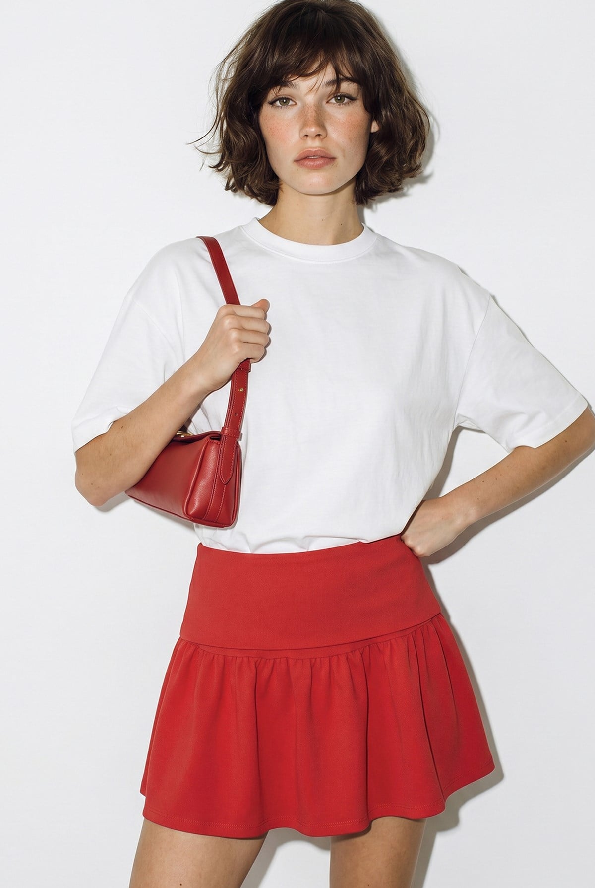 Kadın Sırtı Kalp Dekolteli Oversize Modal T-Shirt 1113 60286328 - Beyaz-Kırmızı T-SHİRT modelleri