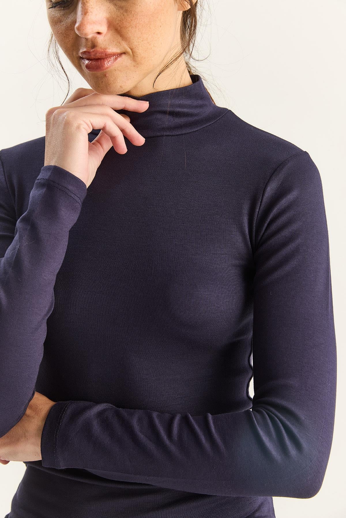 Kadın Ultra Soft Yarım Balıkçı Yaka Bluz 140 60283829 - Lacivert BLUZ modelleri