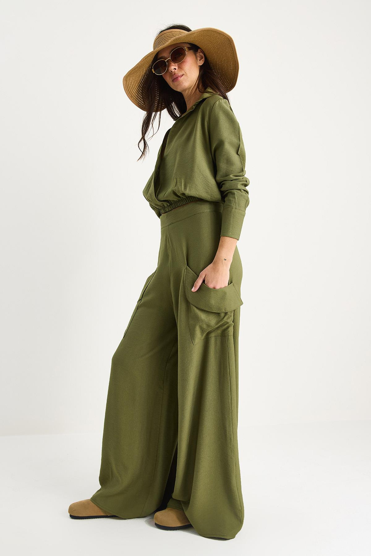 Kadın V Yaka Beli Lastikli Crop Cep Detaylı Bol Pantolonlu Alt-Üst Takım B2199 60283369 - Haki