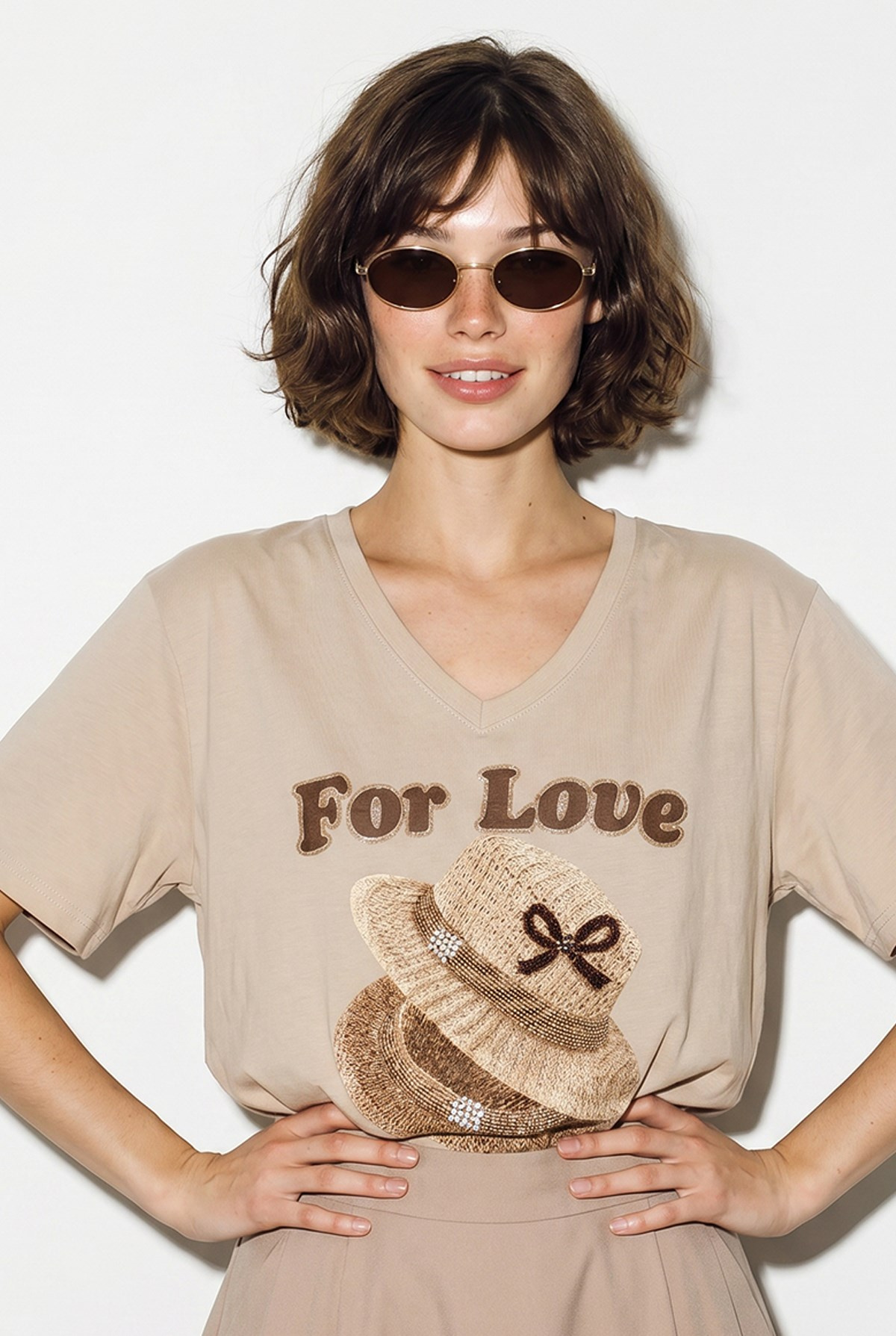 Kadın V Yaka For Love Nakış ve Boncuk İşlemeli Oversize T-Shirt 2240 60286329 - Bej T-SHİRT modelleri
