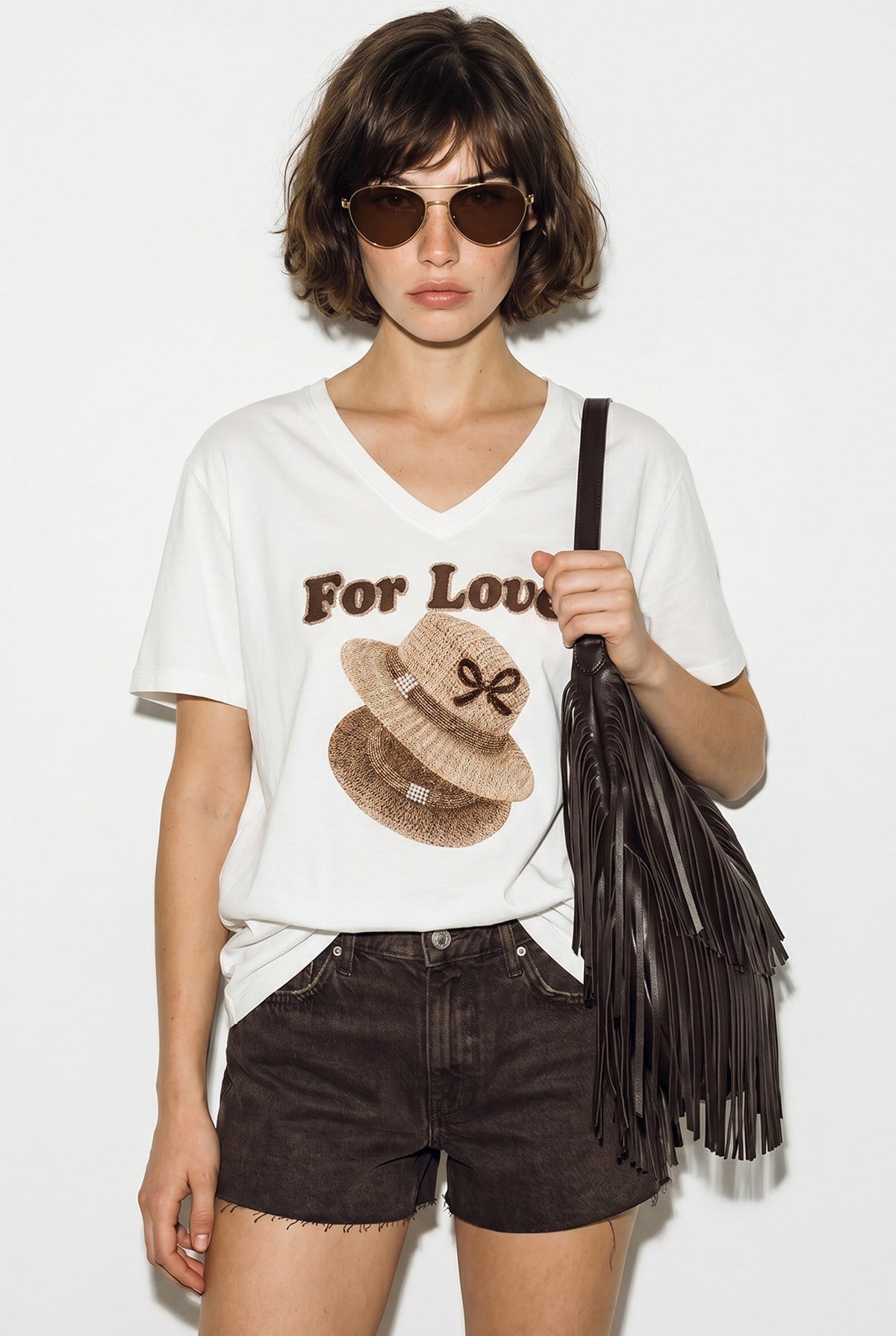 Kadın V Yaka For Love Nakış ve Boncuk İşlemeli Oversize T-Shirt 2240 60286329 - Beyaz T-SHİRT modelleri