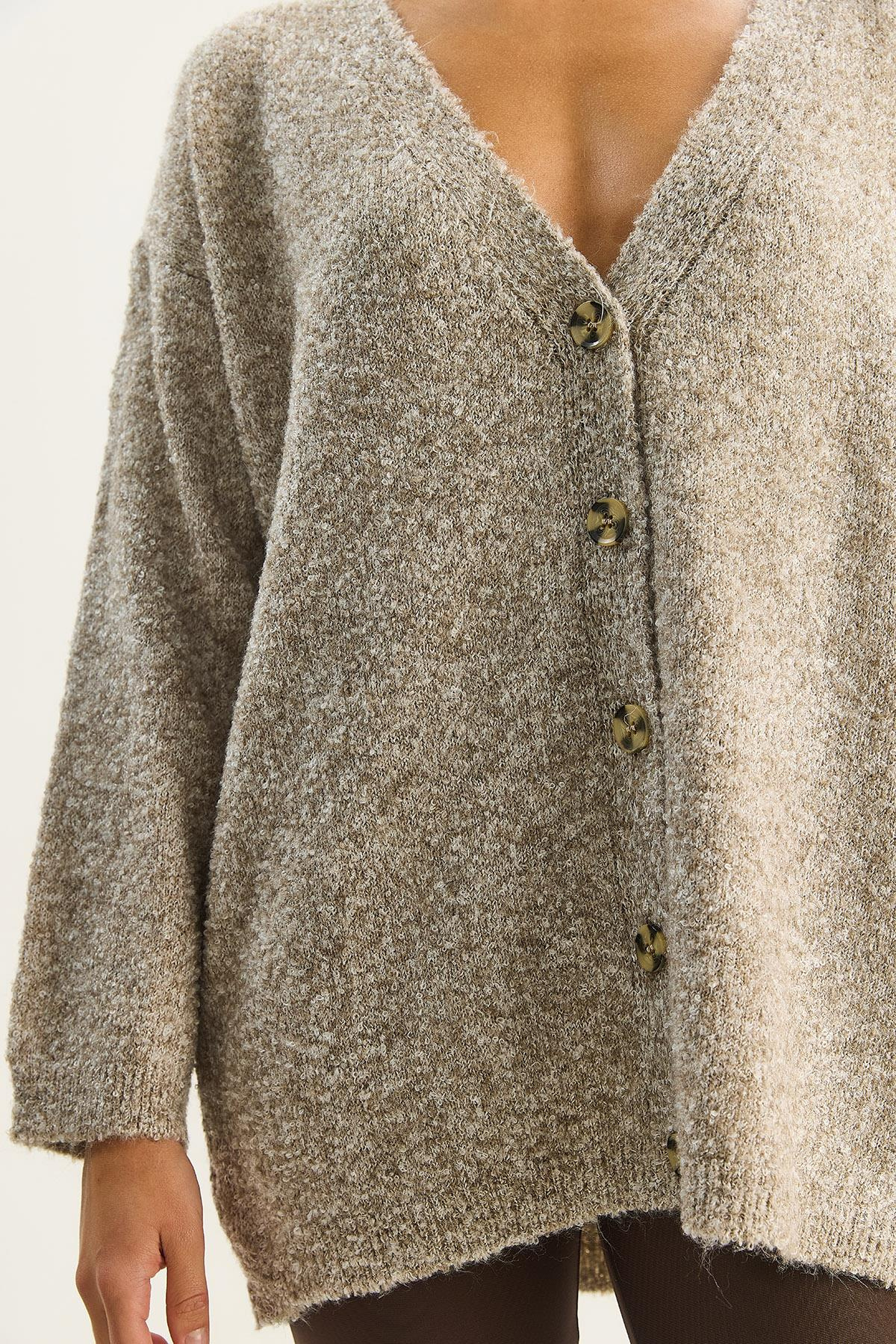Kadın V Yaka Oversize Buklet Carmen Triko Hırka 2433 60283679 - Bej HIRKA modelleri