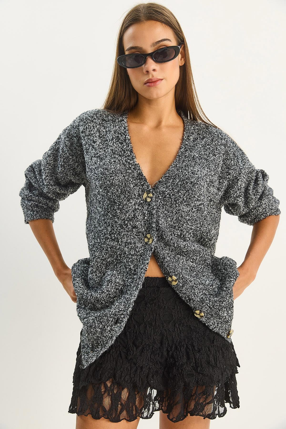 Kadın V Yaka Oversize Buklet Carmen Triko Hırka 2433 60283679 - Siyah HIRKA modelleri