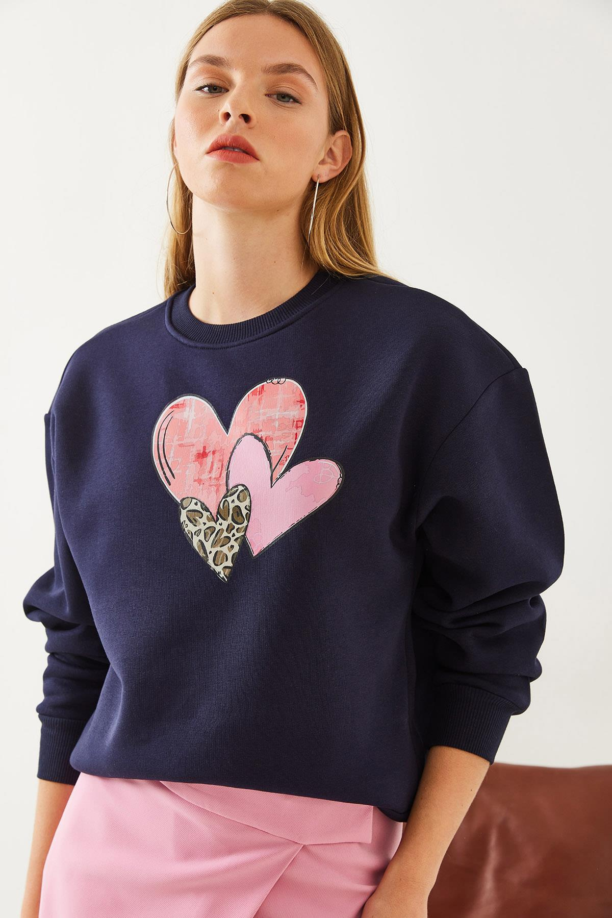 Kalp Baskılı Sweatshirt MBHS017 60601017 - Lacivert