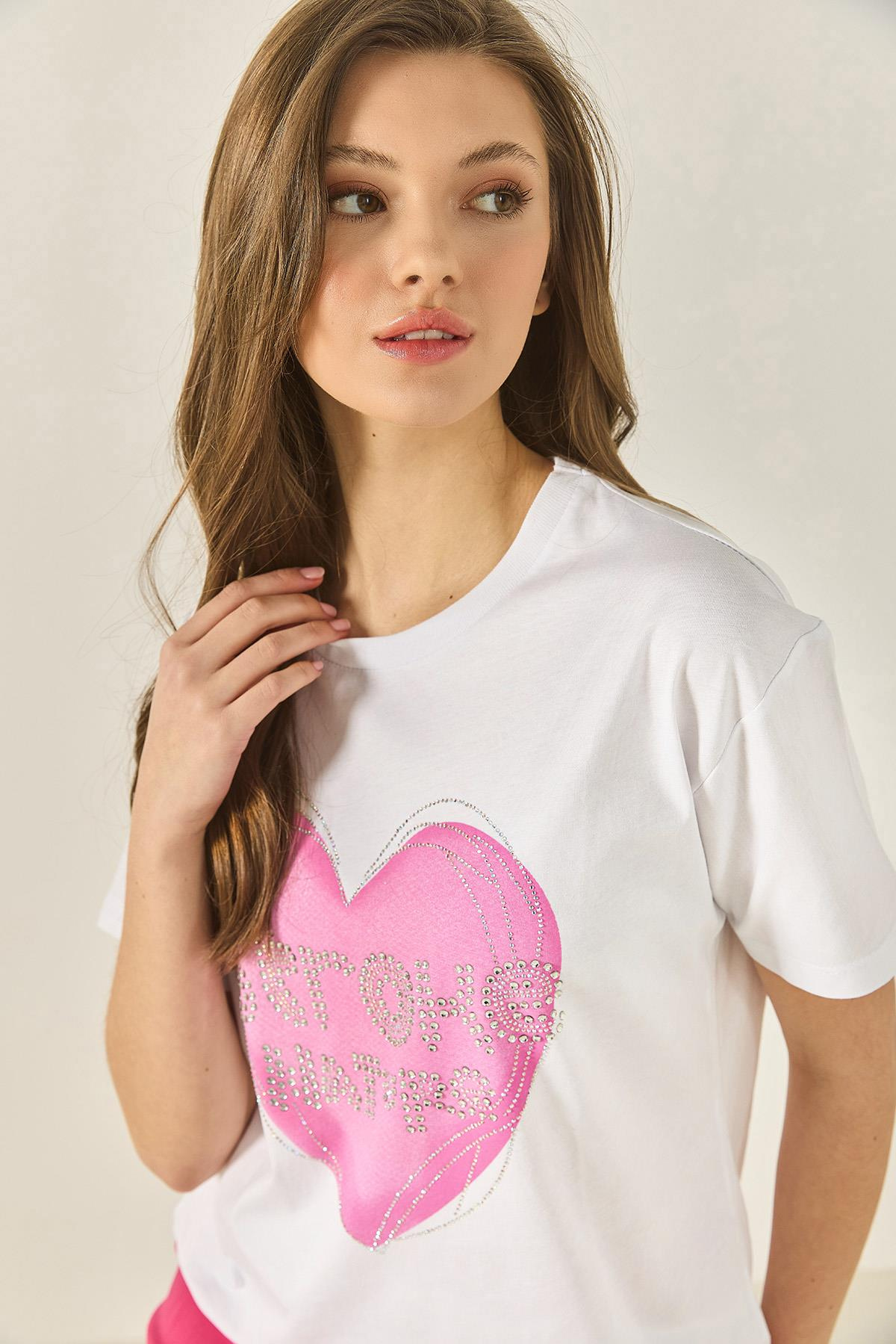 Kalp Baskılı Taş Detaylı Normal Kalıp Pamuklu T-Shirt 8133 60283303 - Beyaz