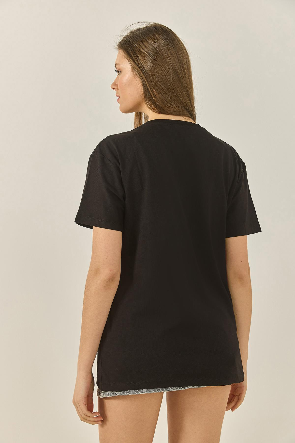 Kalp Baskılı Taş Detaylı Normal Kalıp Pamuklu T-Shirt 8133 60283303 - Siyah