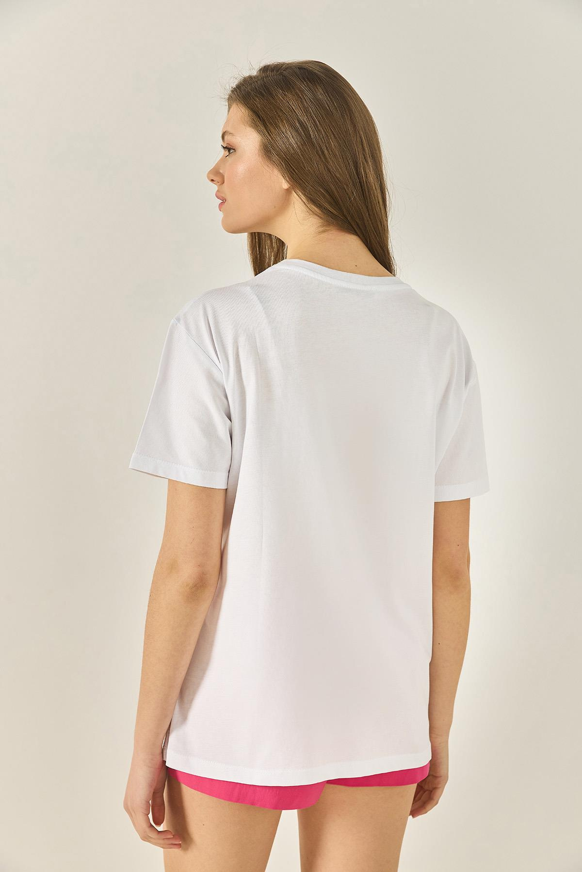 Kalp Baskılı Taş Detaylı Normal Kalıp Pamuklu T-Shirt 8133 60283303 - Beyaz