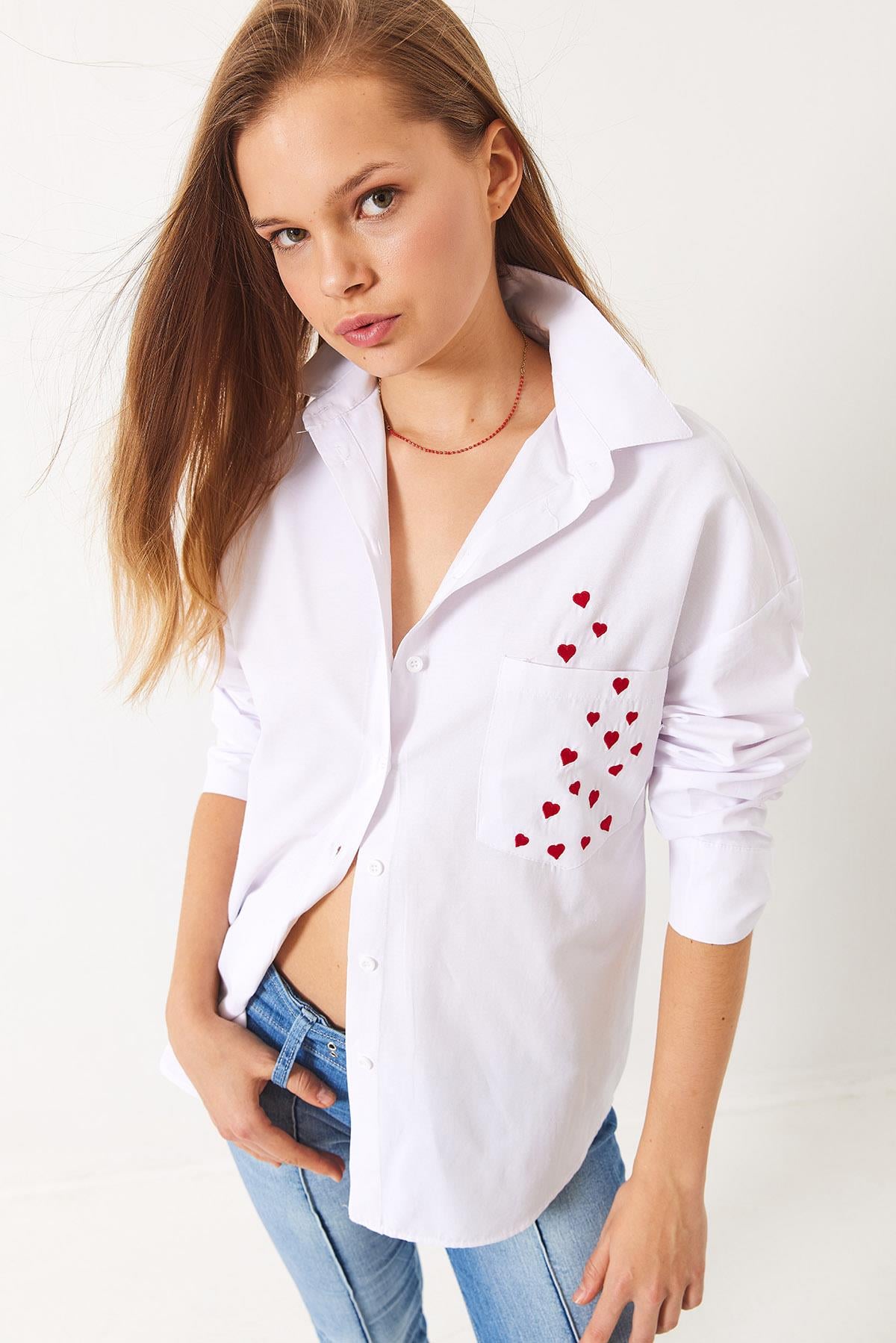 Kalp Nakışlı Düşük Omuz Oversize Poplin Gömlek 60456 60271081 - Beyaz