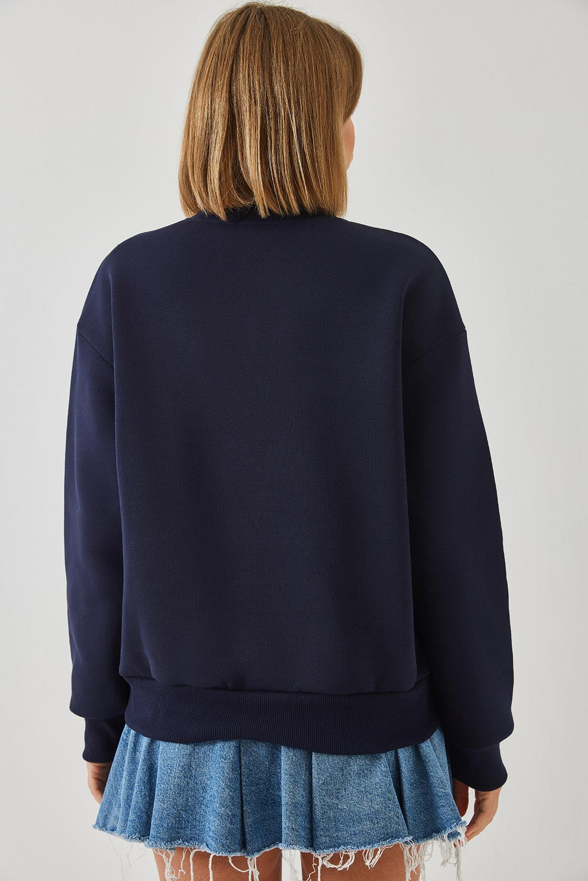 Kalp Nakışlı Sweatshirt 60601030 - Lacivert