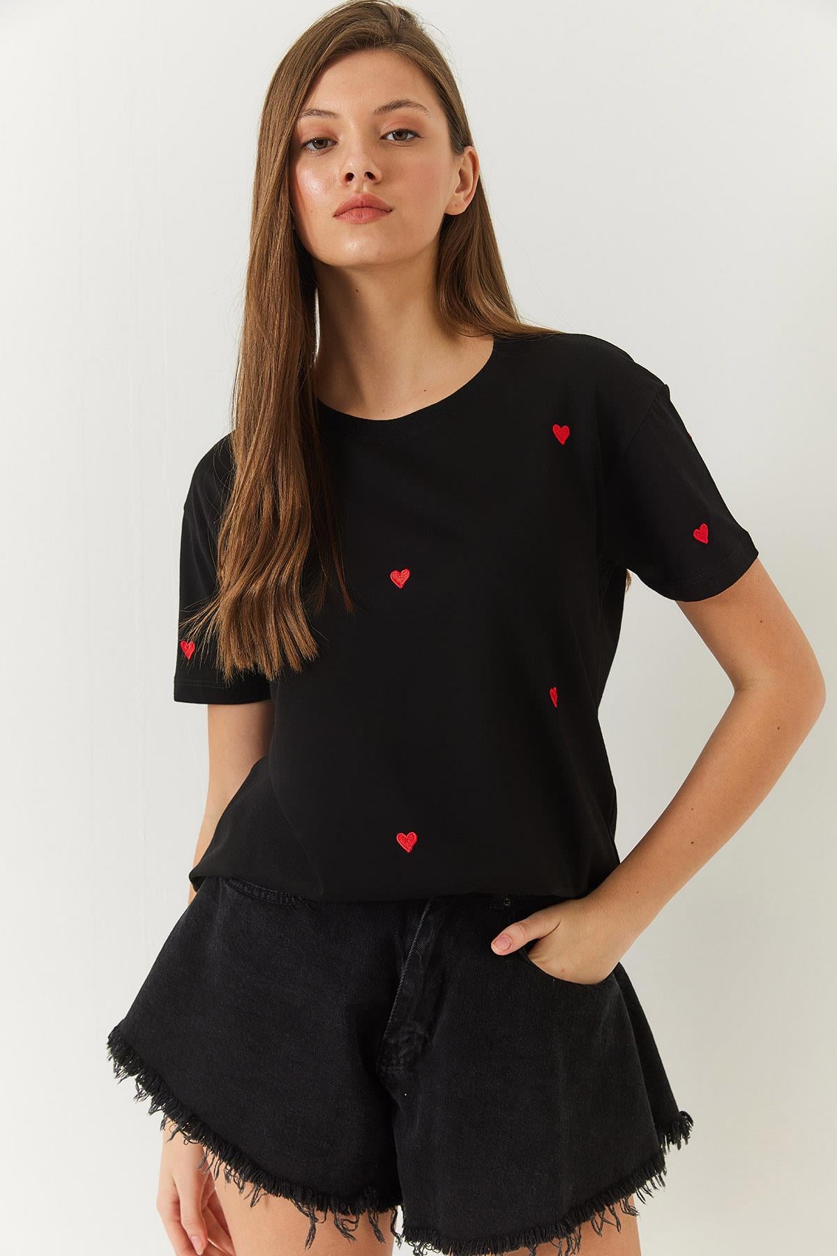 Kalp Nakışlı Tshirt 60602004 - Siyah