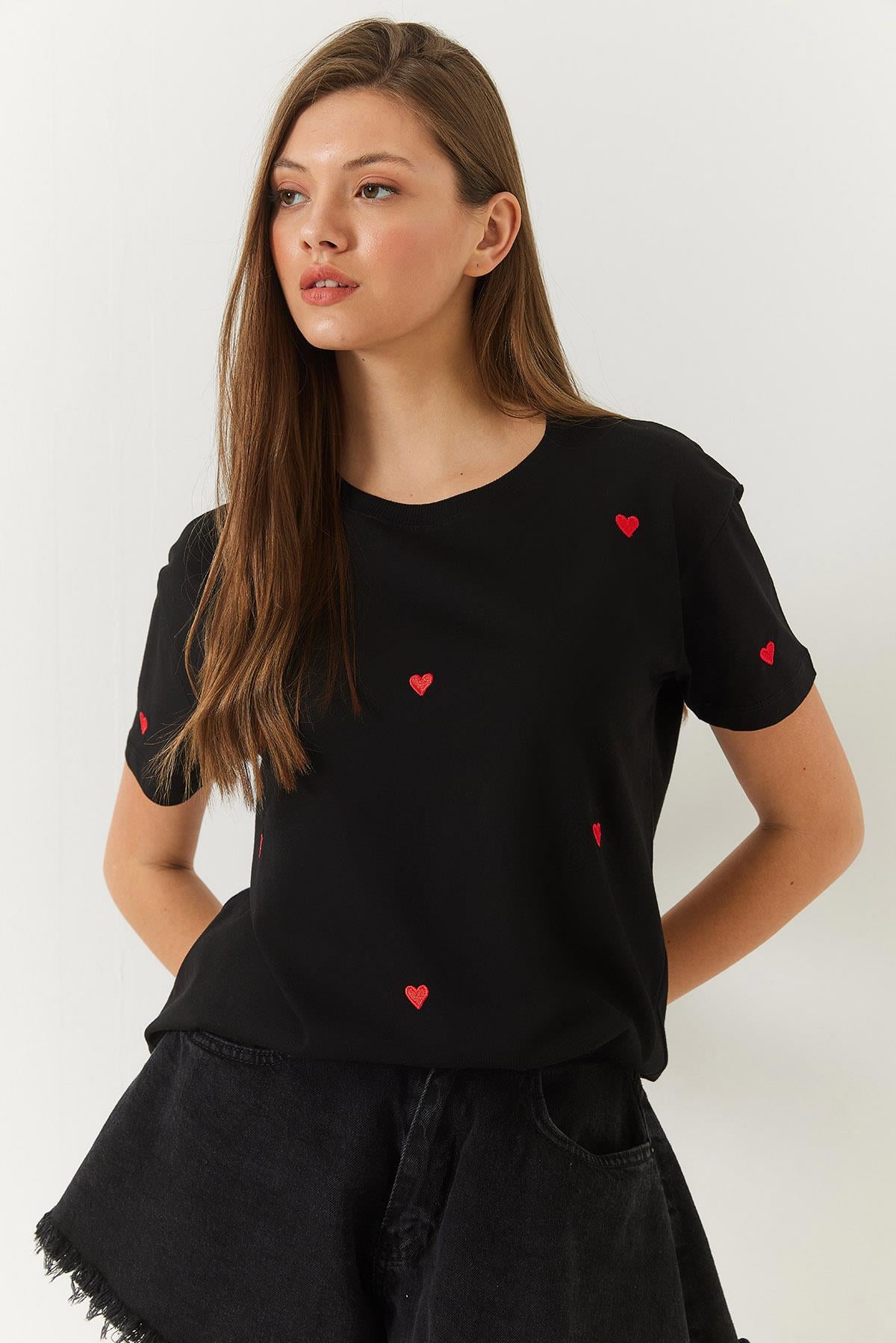Kalp Nakışlı Tshirt 60602004 - Siyah