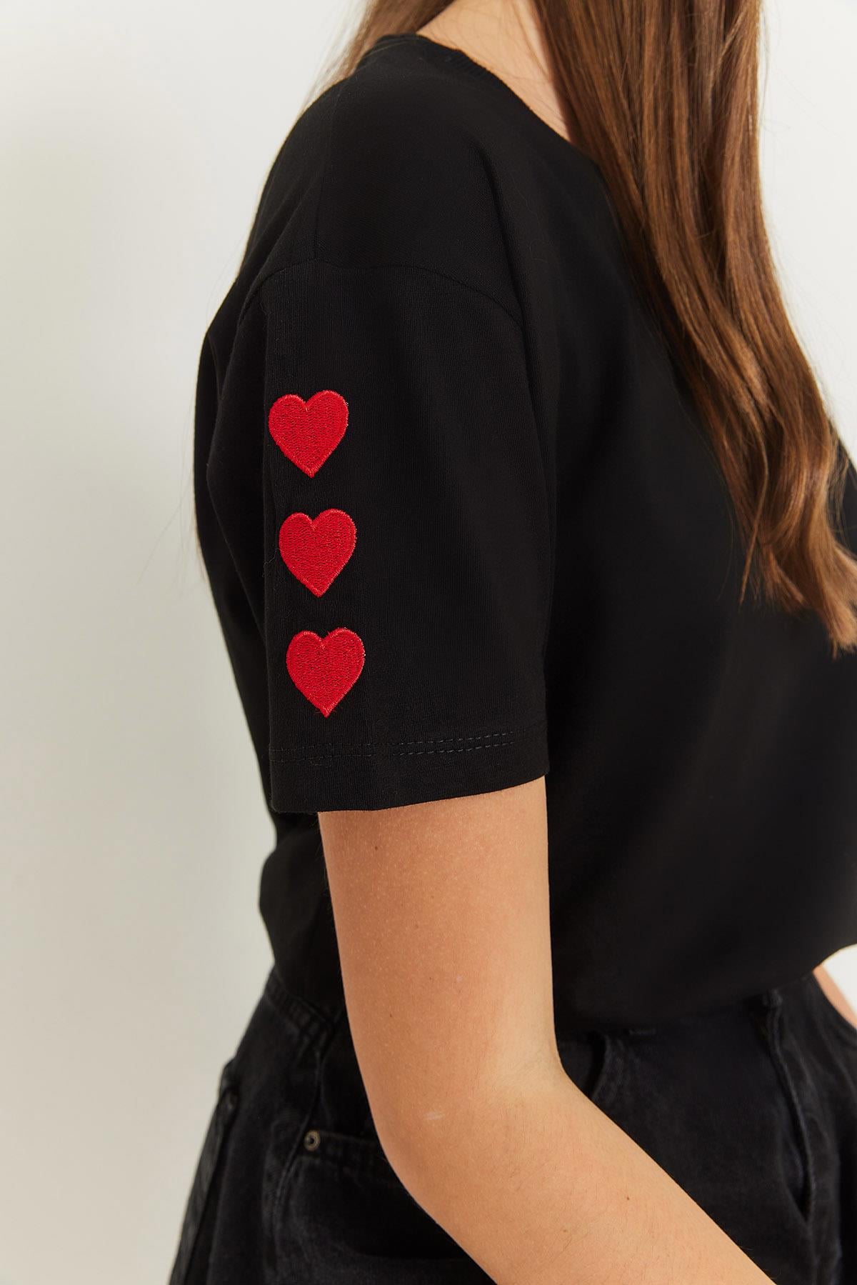 Kalp Nakışlı Tshirt 60602008 - Siyah