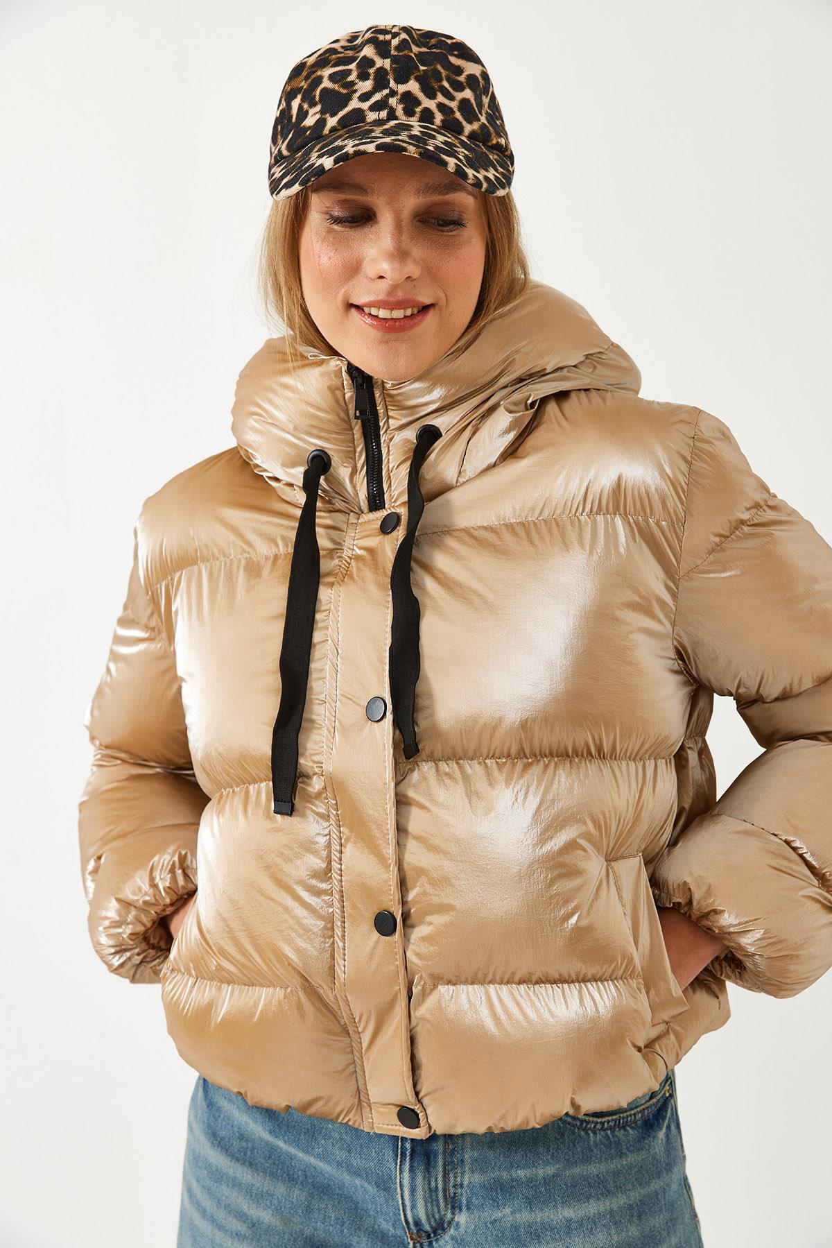 Kapişonlu Chine Şişme Mont 2372 60351316 - Camel