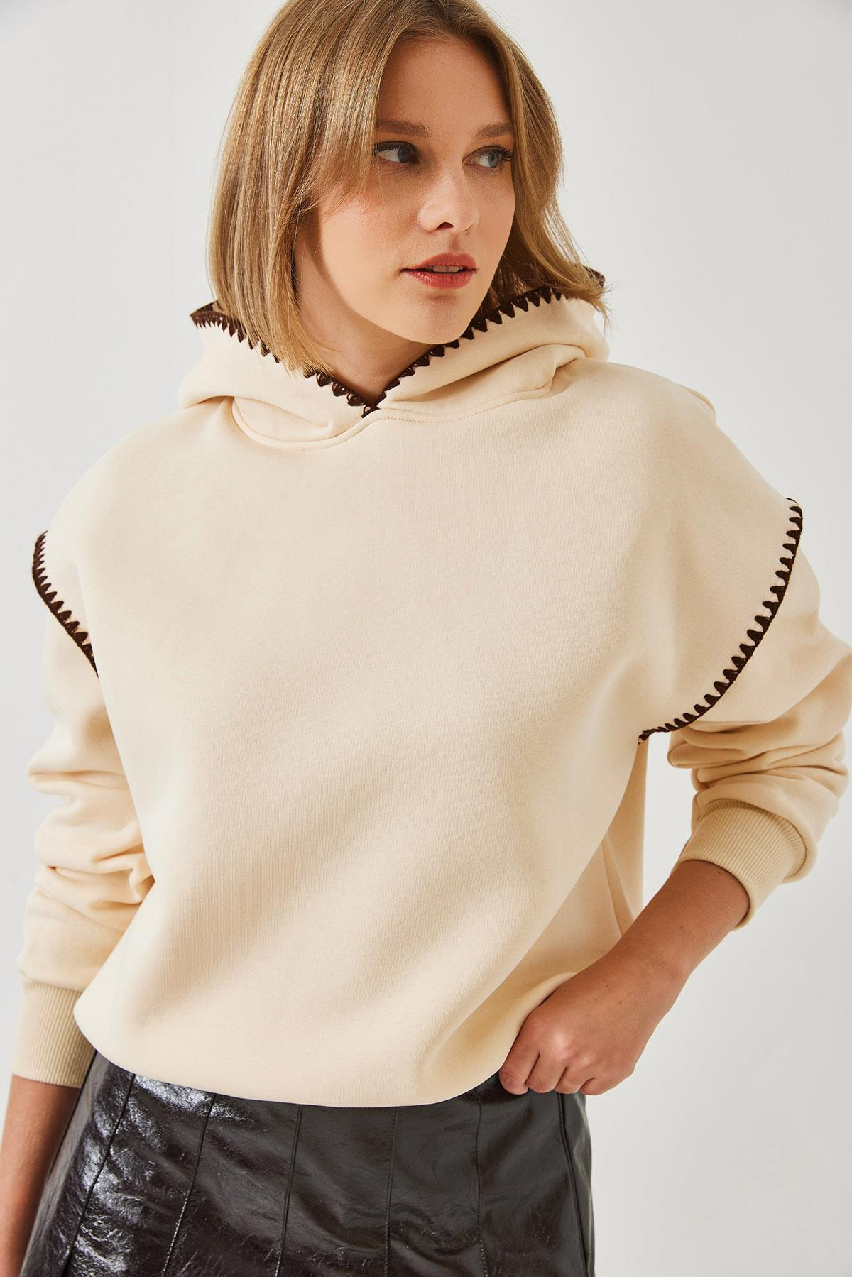 Kapişonlu Dantel Detaylı Sweatshirt 60601028 - Bej