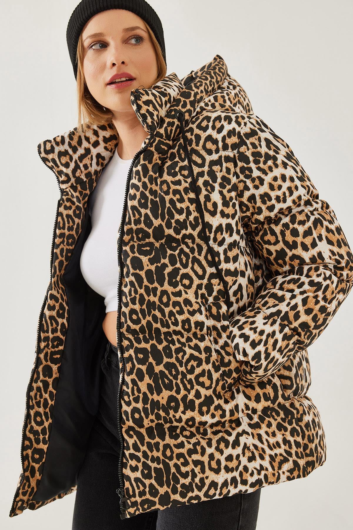 Kapişonu Bağcıklı Leopar Desenli Şişme Mont 2482 60351224 - Siyah-Camel