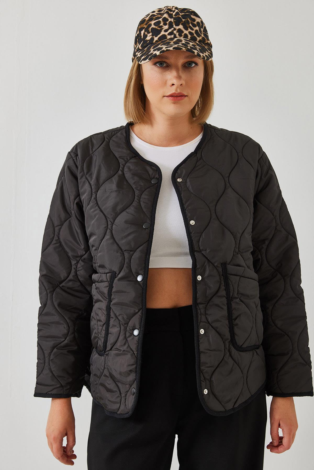 Kapitone Desenli Cepli Mont 60351282 - Siyah