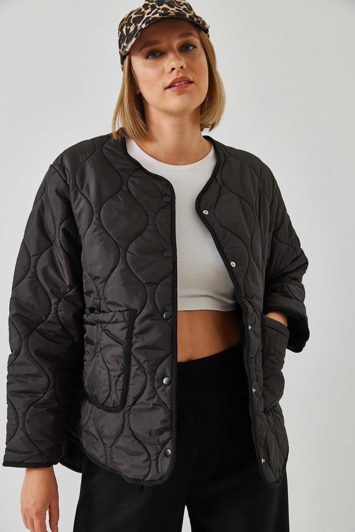 Kapitone Desenli Cepli Mont 60351282 - Siyah