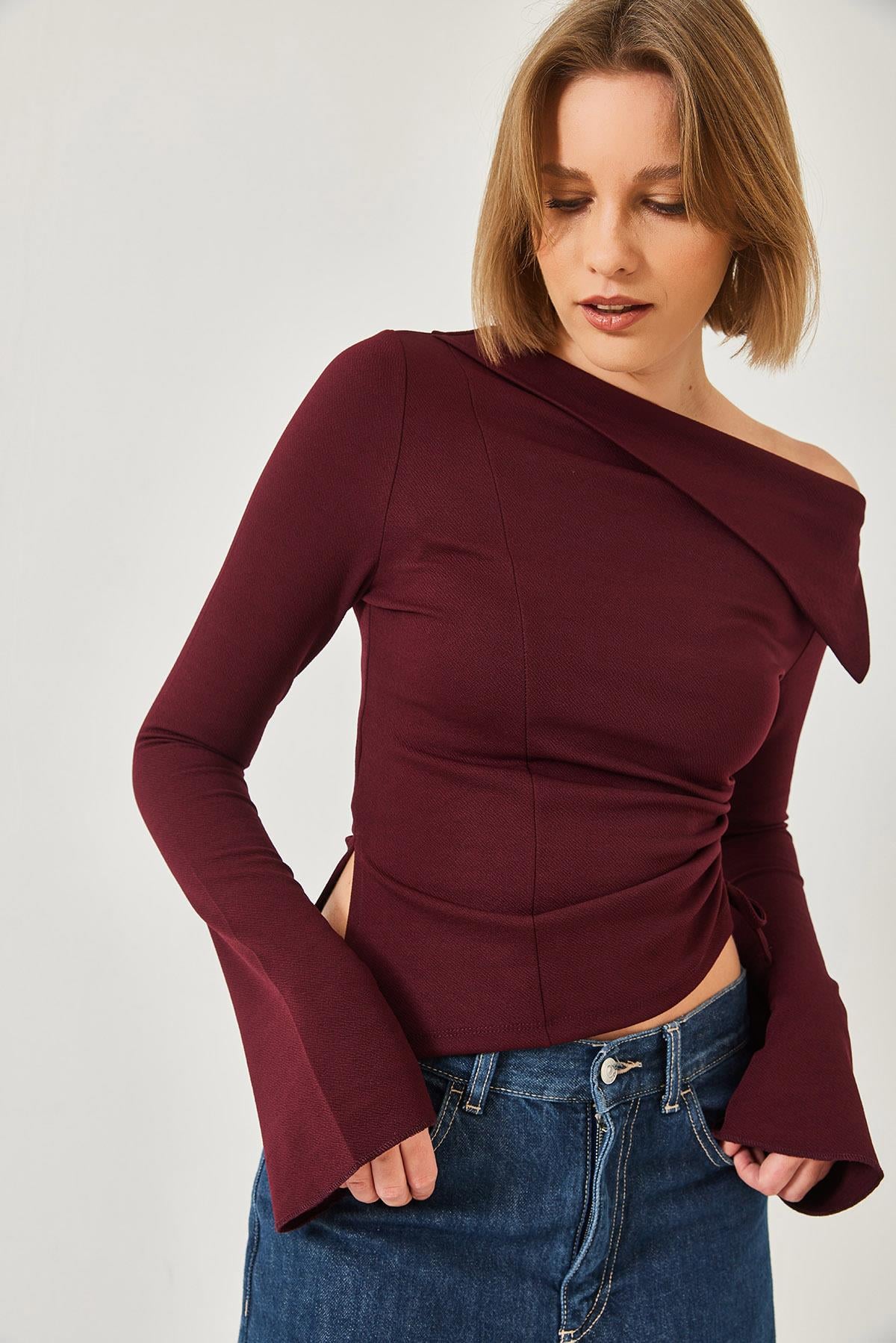 Kayık Yaka Asimetrik Kesim Büzgülü Bluz 60261338 - Bordo