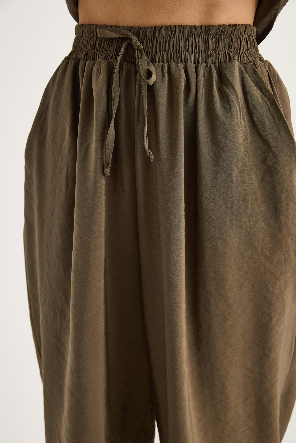 Kayık Yaka Yarım Kol Bluz Beli Lastikli Şalvar Pantolon Alt-Üst Takım 60283118 - Haki