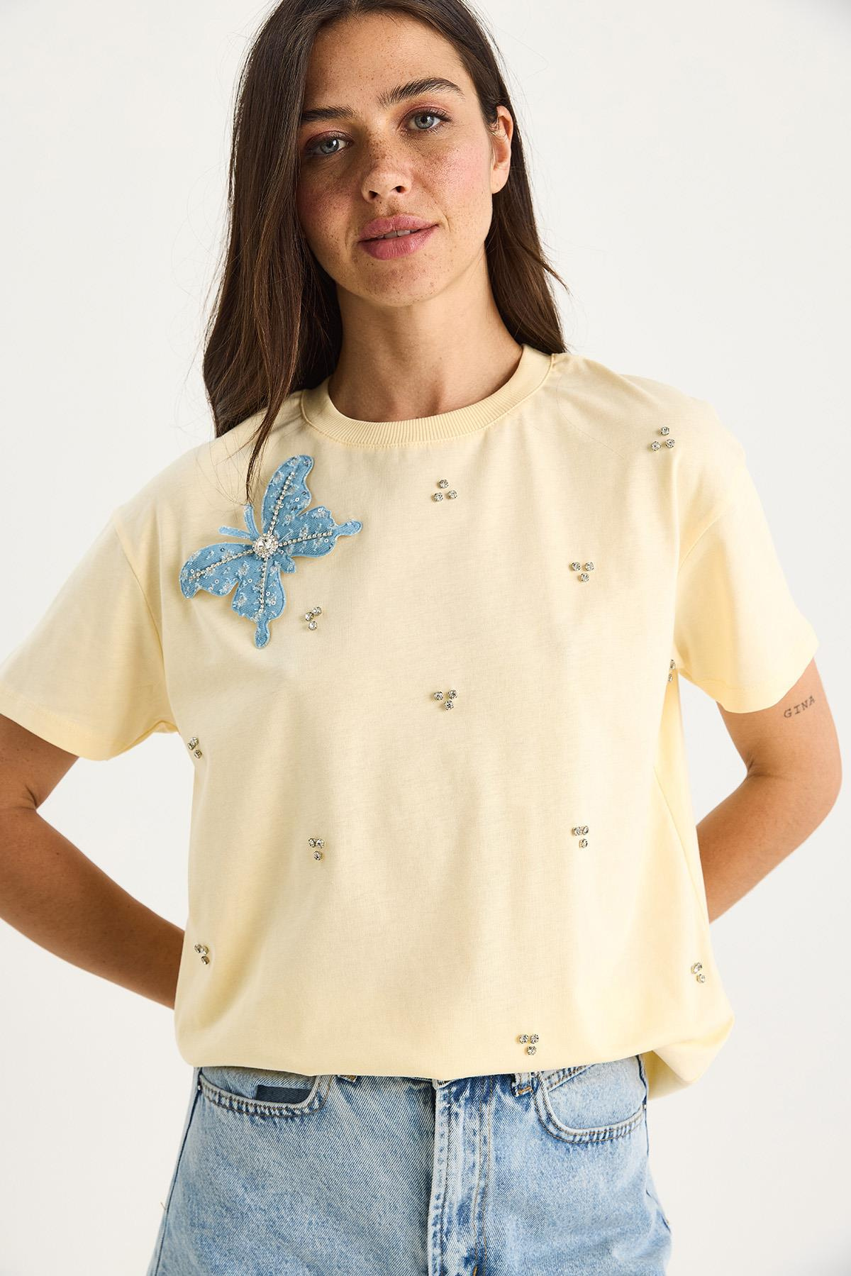 Kelebek Aksesuarlı Taş İşlemeli Kısa Kollu T-Shirt 60602036 - Tereyağ