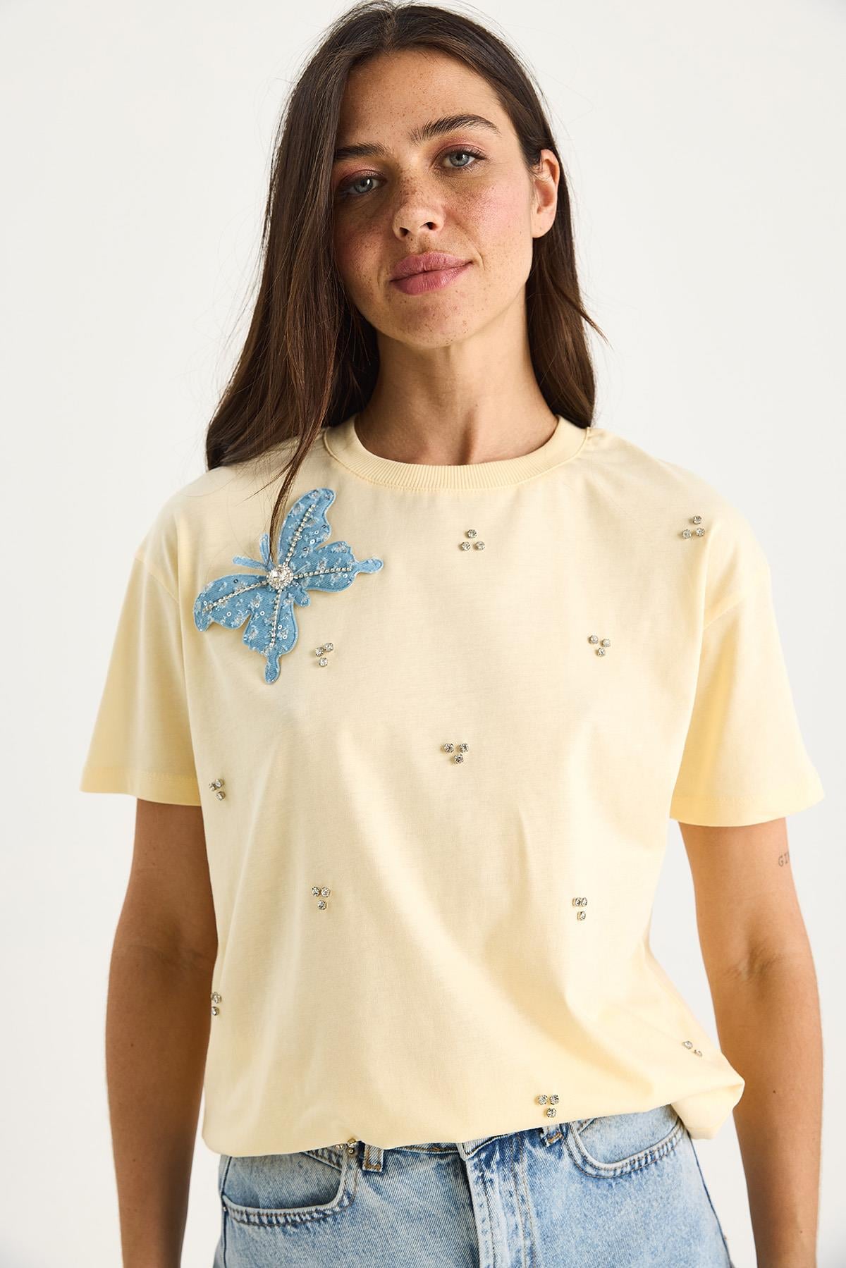 Kelebek Aksesuarlı Taş İşlemeli Kısa Kollu T-Shirt 60602036 - Tereyağ