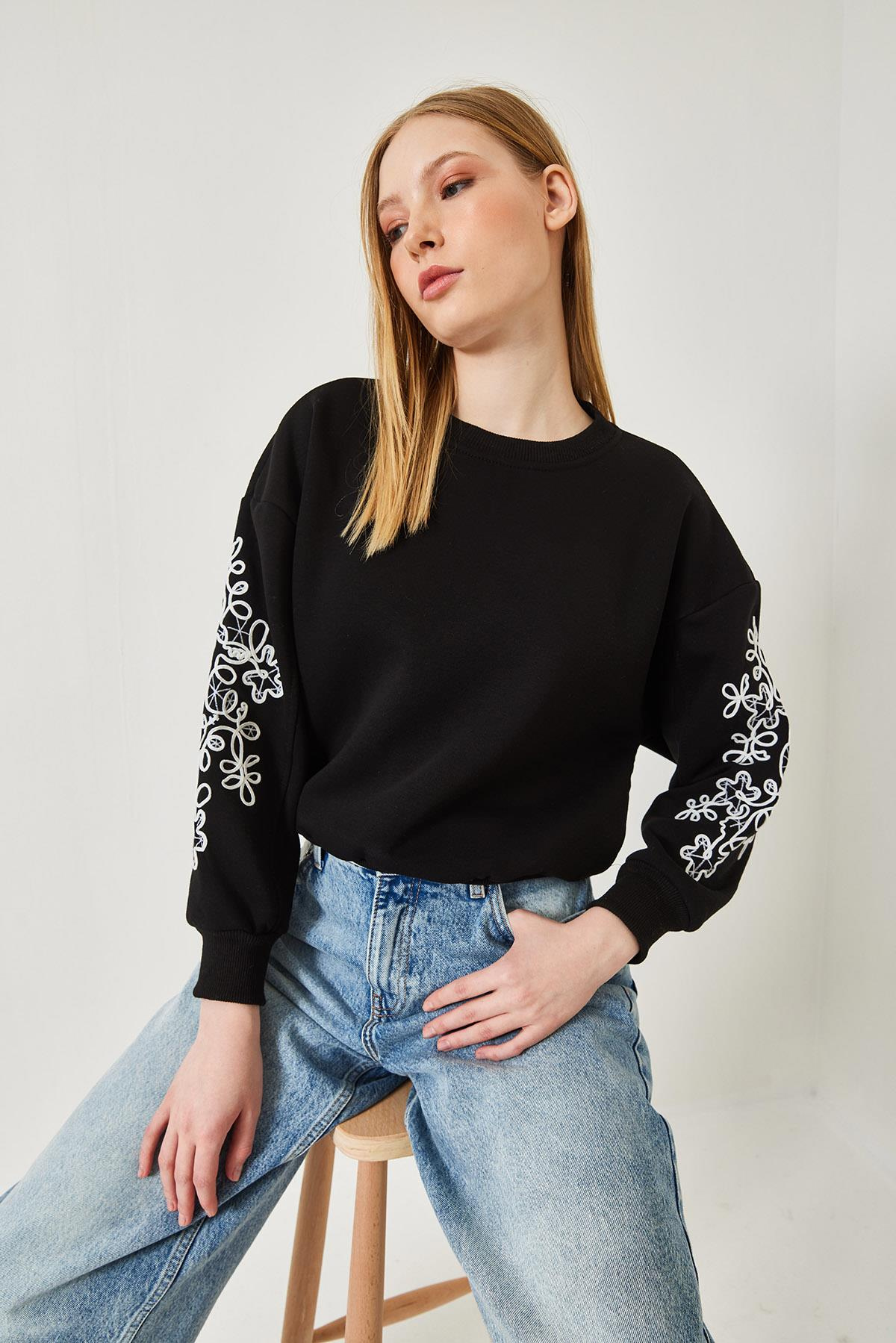 Kolları Nakış Desenli Sweatshirt 60601029 - Siyah