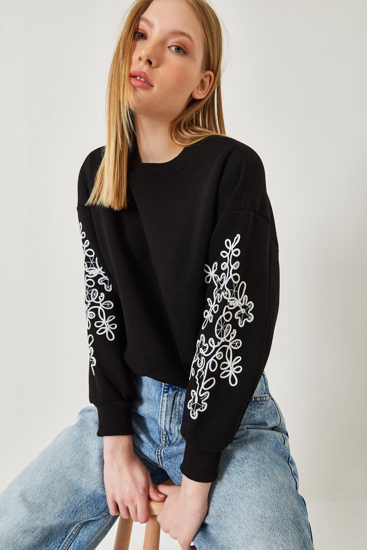Kolları Nakış Desenli Sweatshirt 60601029 - Siyah