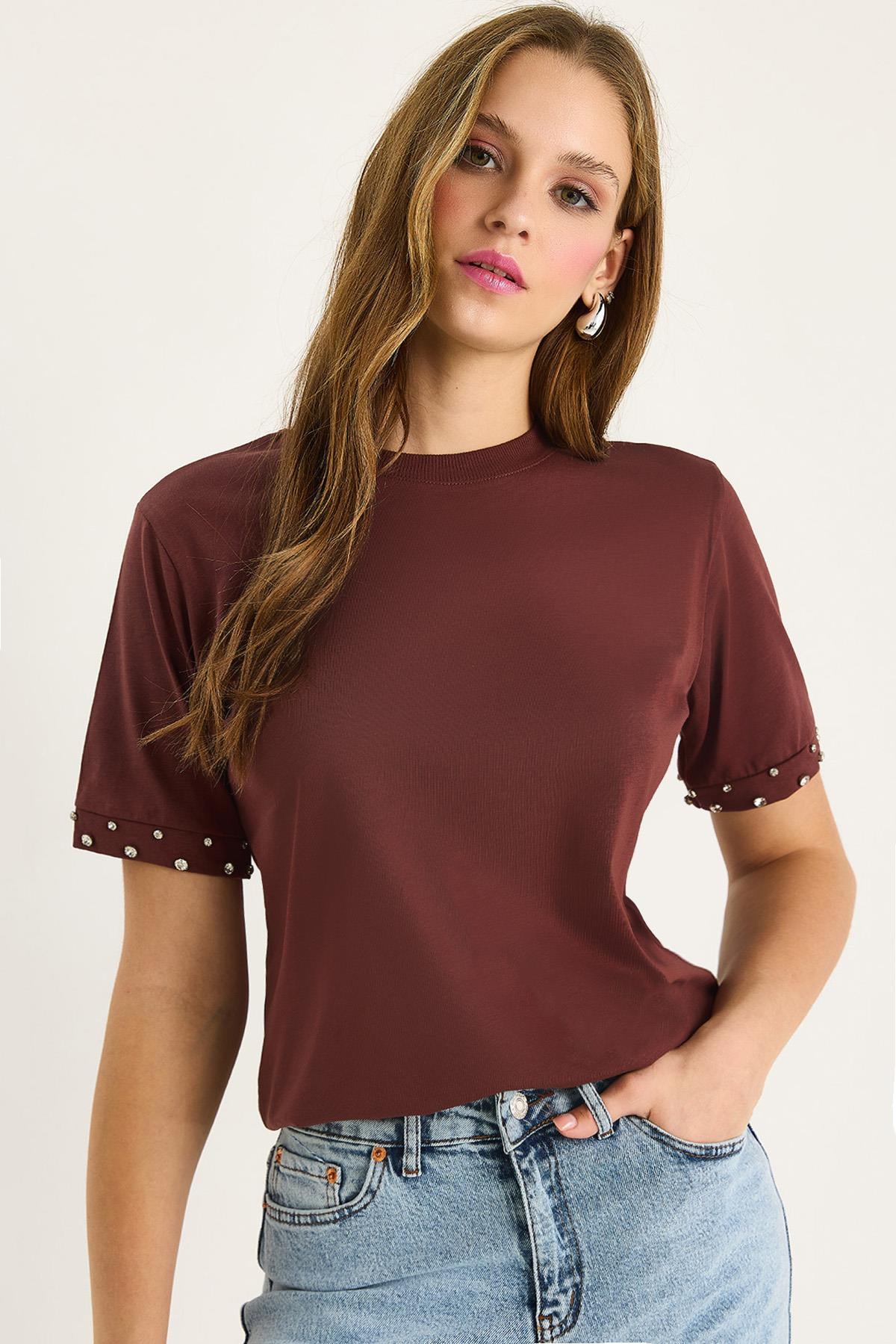 Kolları Taş İşlemeli Tshirt 60602002 - Kahve