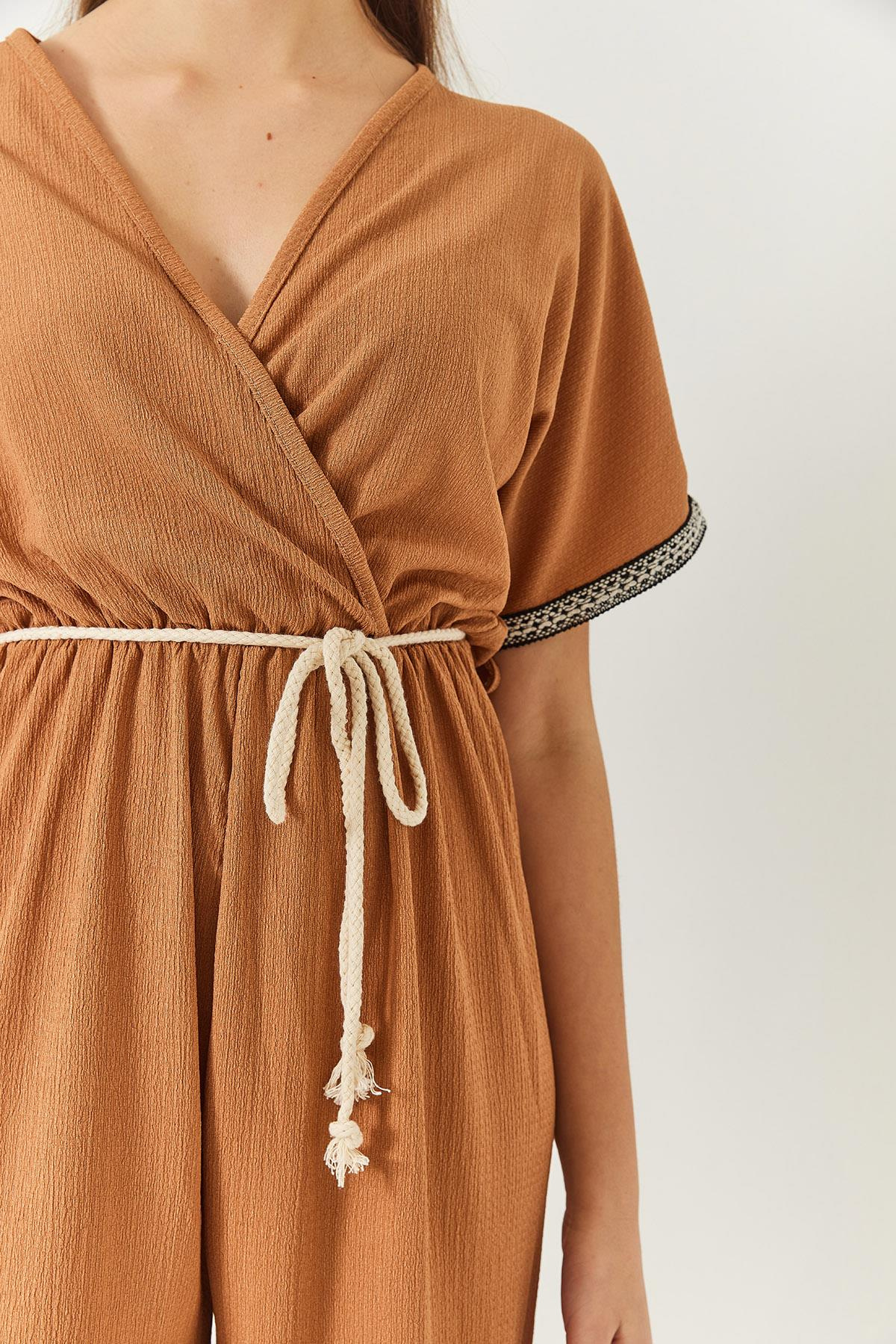 Kruvaze Yaka Kol Detaylı Beli Latikli Kuşaklı Krınkıl Tulum 60261418 - Camel