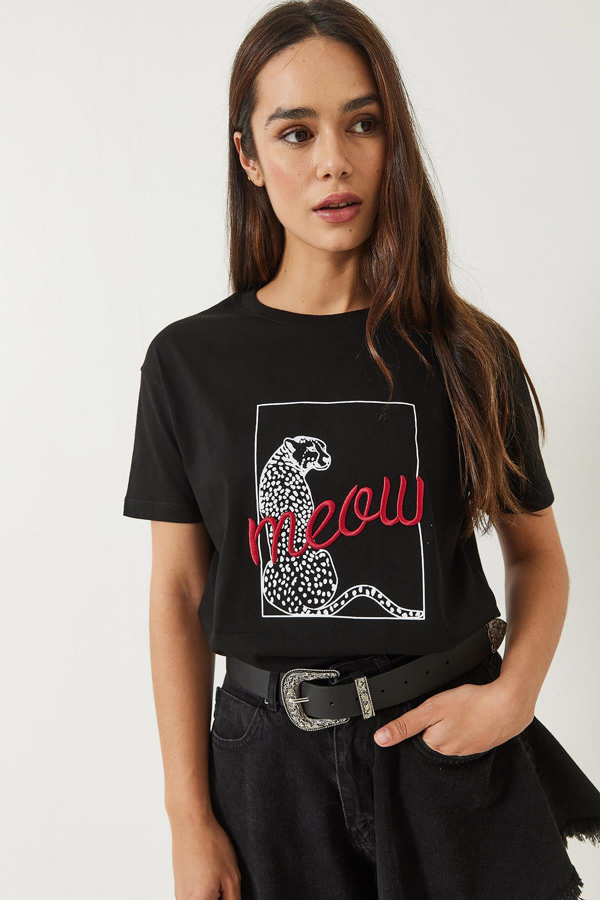 Leopar Baskılı Nakış Detaylı Kısa Kollu T-Shirt 60602018 - Siyah