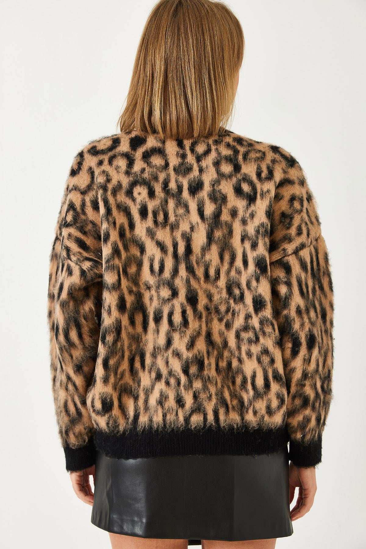 Leopar Desenli Şardonlu Triko Kazak 4597 60351279 - Siyah-Camel