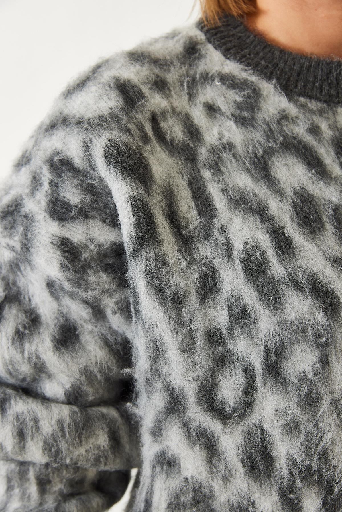 Leopar Desenli Şardonlu Triko Kazak 4597 60351279 - Gri-Antrasit