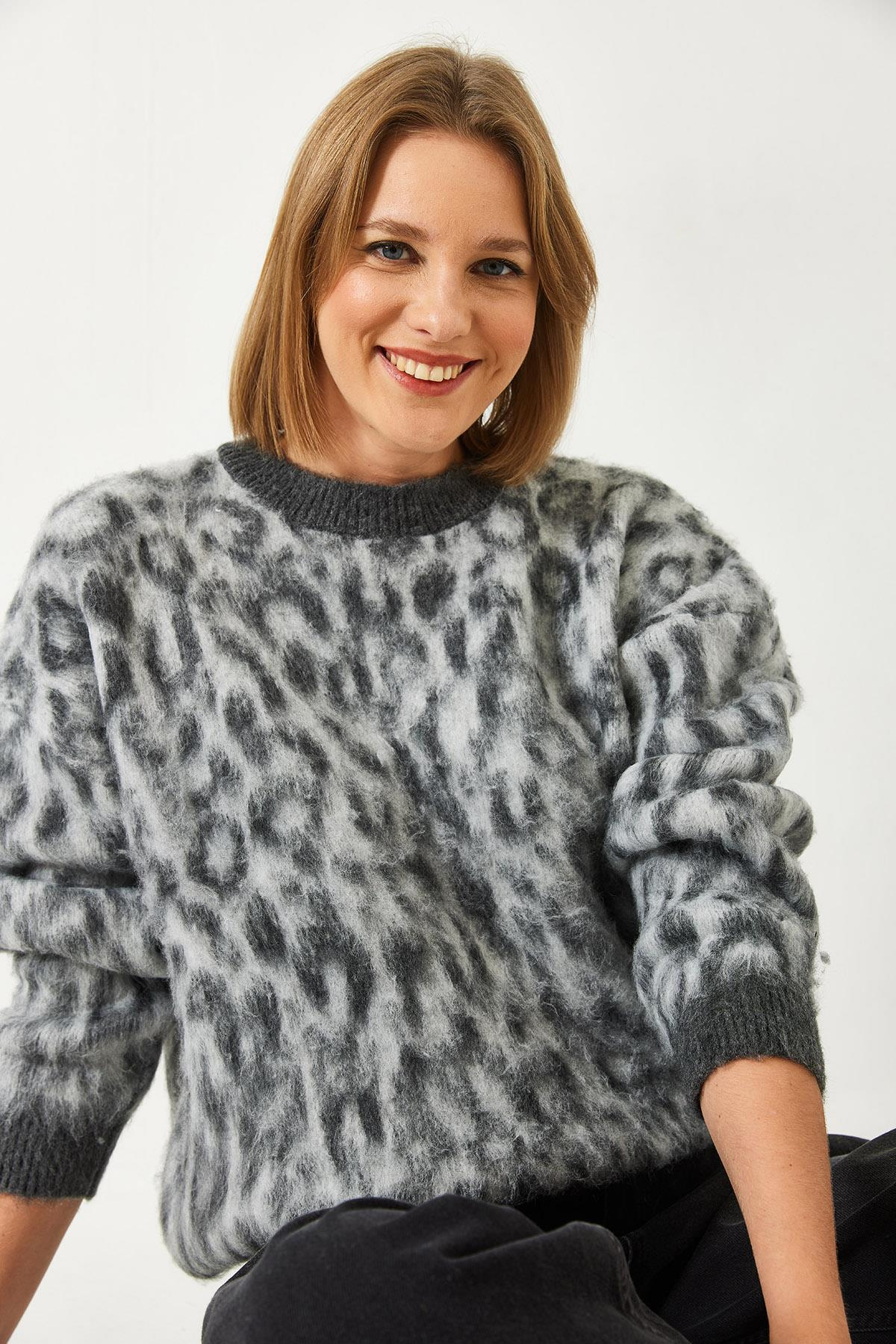 Leopar Desenli Şardonlu Triko Kazak 4597 60351279 - Gri-Antrasit