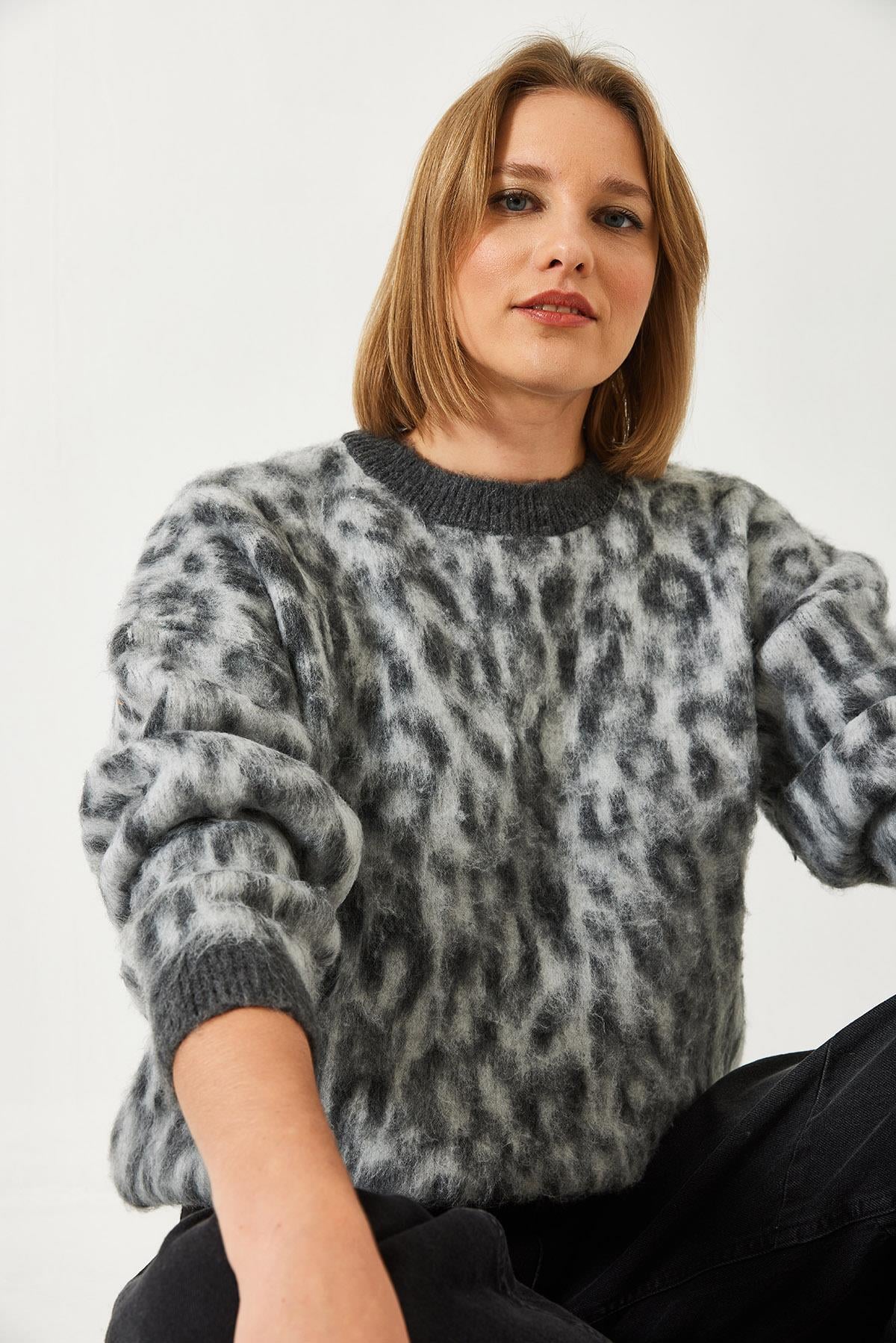 Leopar Desenli Şardonlu Triko Kazak 4597 60351279 - Gri-Antrasit