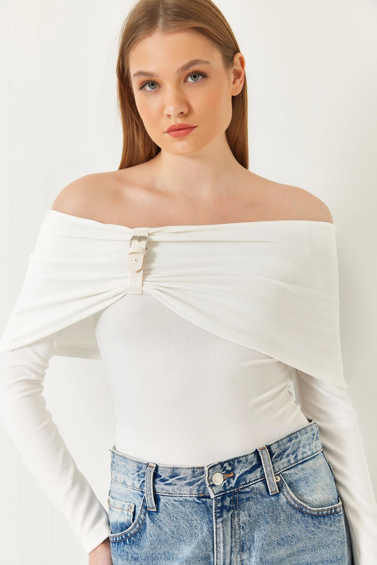 Madonna Yaka Kemer Detaylı Bluz 60261336 - Beyaz