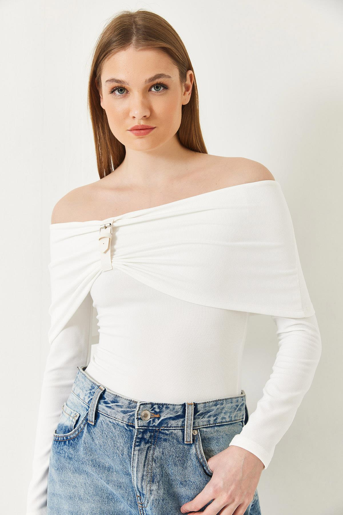Madonna Yaka Kemer Detaylı Bluz 60261336 - Beyaz