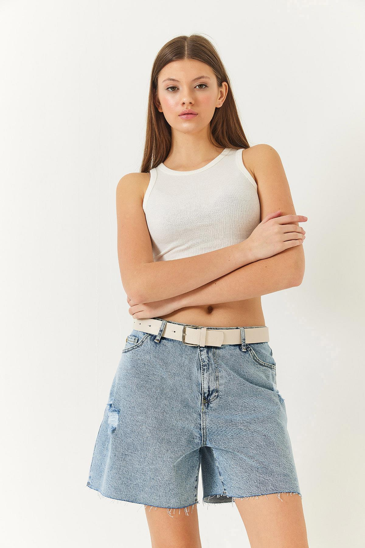 Mom Fit Yırtık Detaylı Kadın Denim Şort 60261426 - Mavi