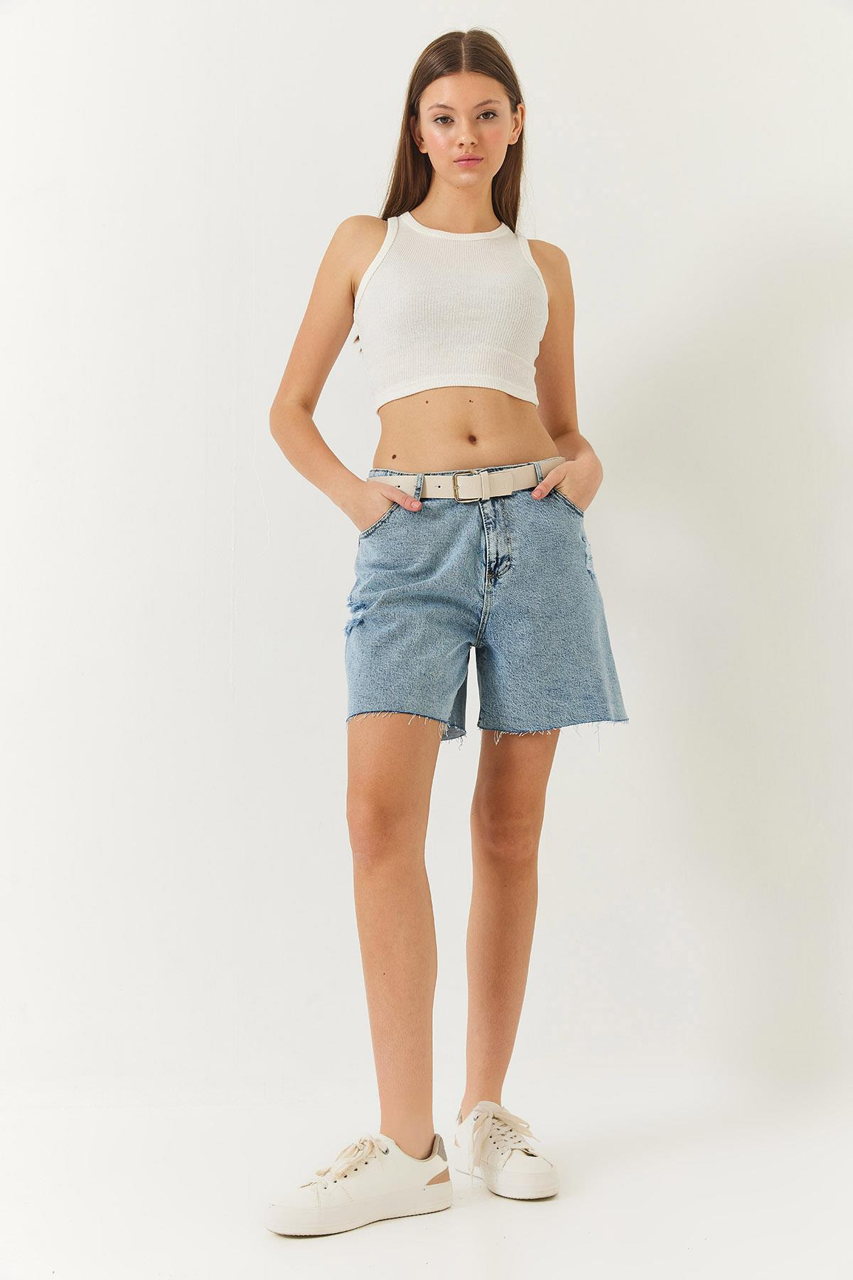 Mom Fit Yırtık Detaylı Kadın Denim Şort 60261426 - Mavi