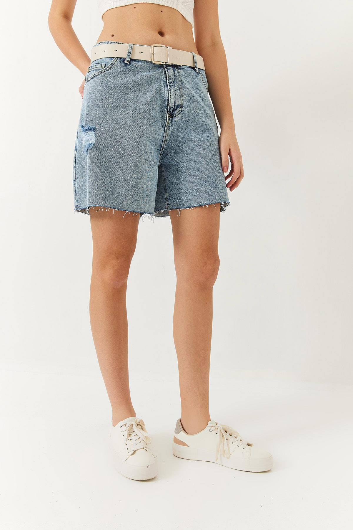 Mom Fit Yırtık Detaylı Kadın Denim Şort 60261426 - Mavi