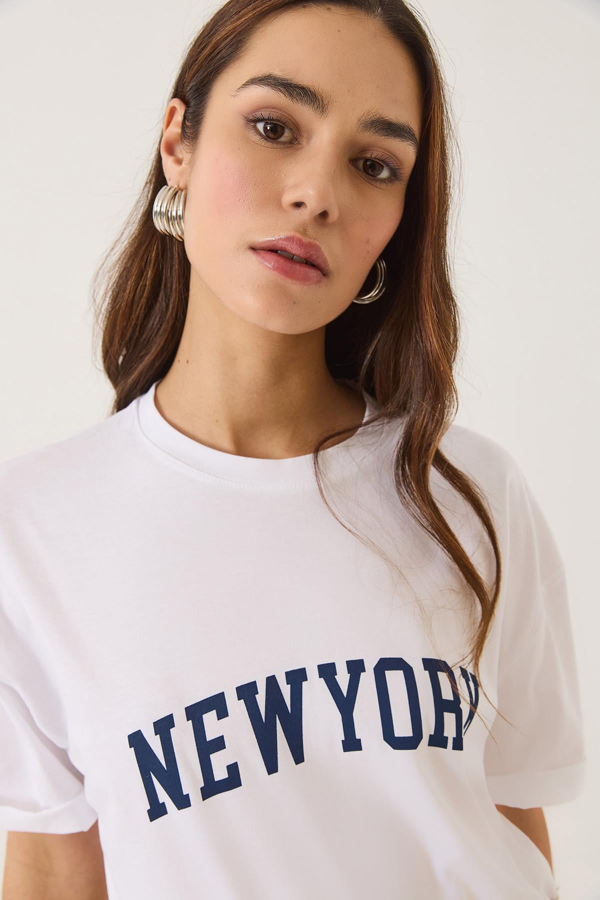 New York Baskılı Bisiklet Yaka Oversize T-Shirt 0267 60283155 - Beyaz