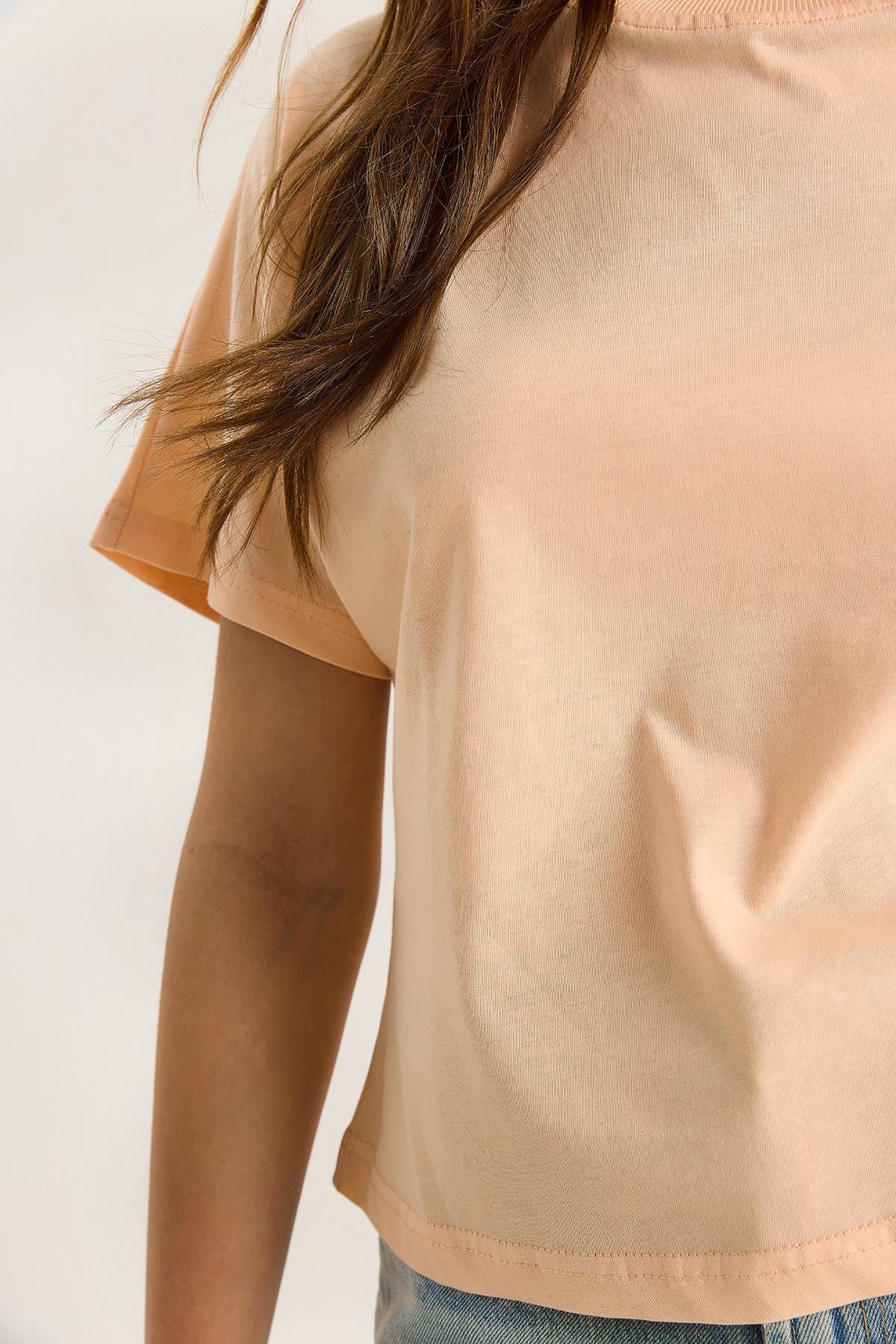 Organik Pamuklu Regular Kalıp Bisiklet Yaka Basic Kısa Kollu T-Shirt 60602048 - Yavru Ağzı